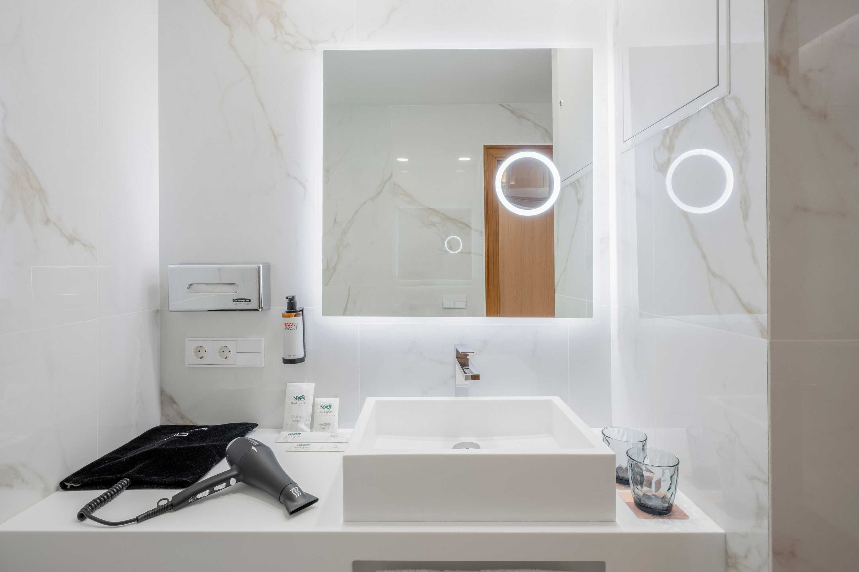 Gift card for Hotel Vigo Los Galeones, Affiliated by Meliá