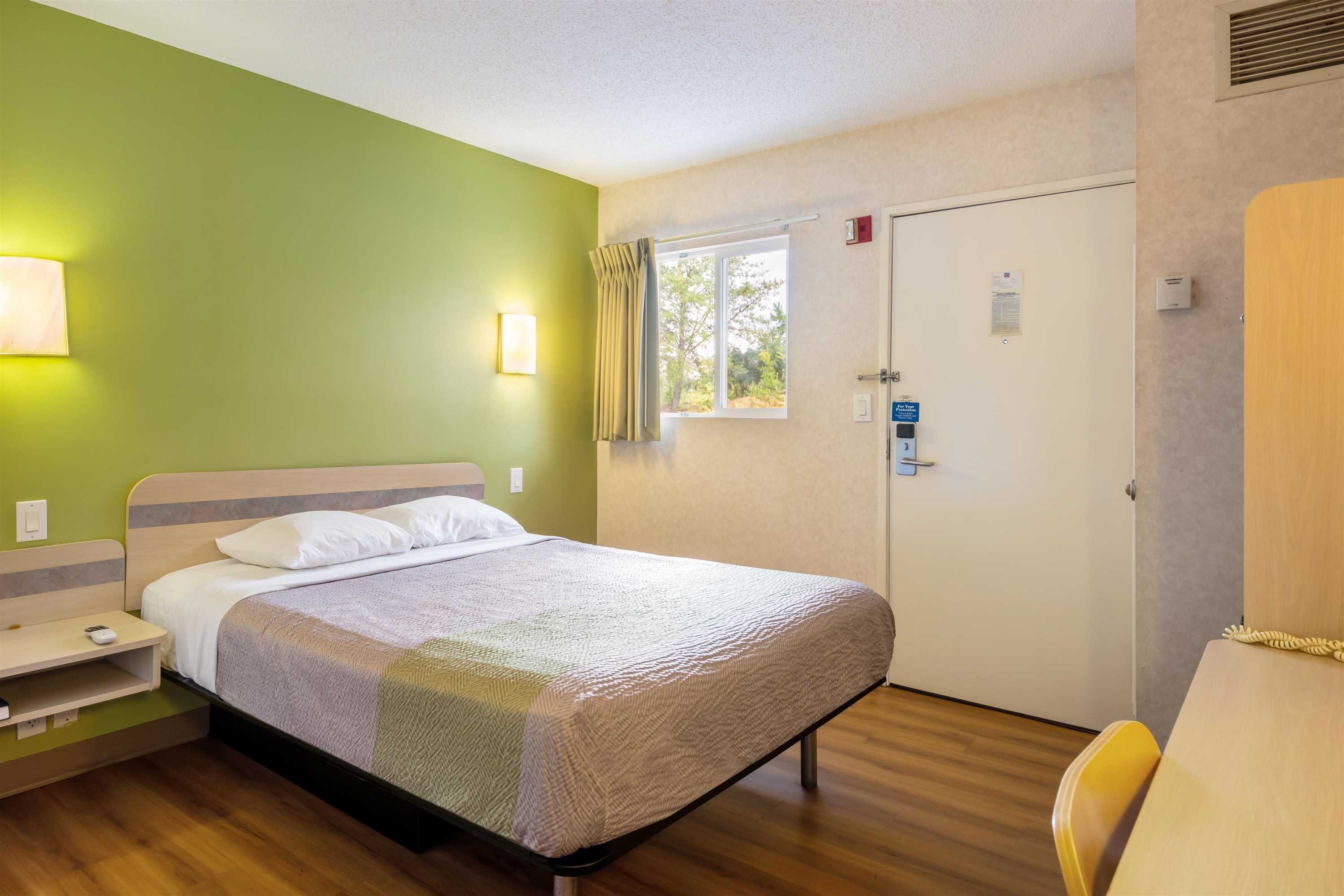 Gift card for Motel 6 Statesville, NC