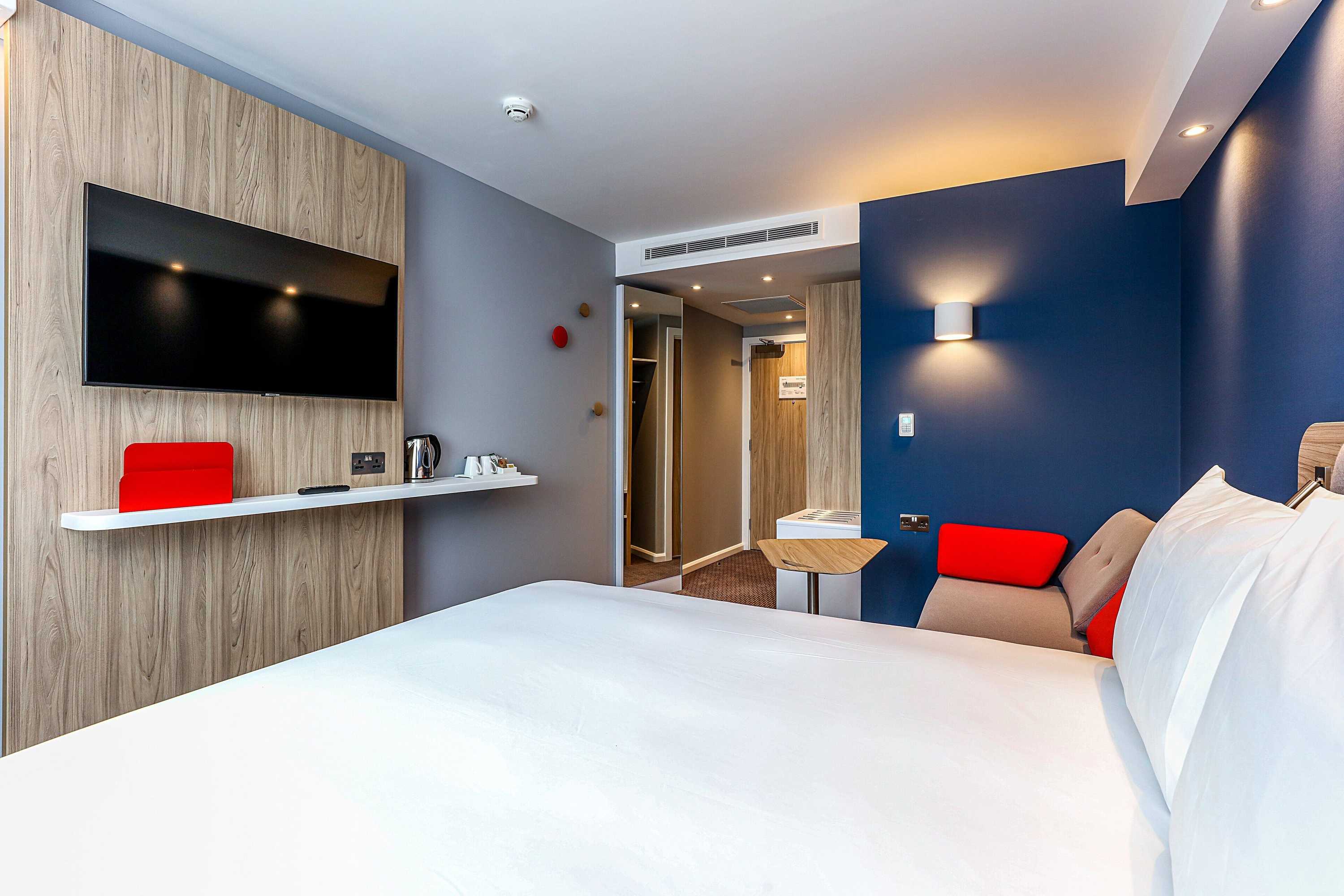 Gift card for Holiday Inn Express Portsmouth - North by Ihg Gift card for Holiday Inn Express Portsmouth - North by Ihg