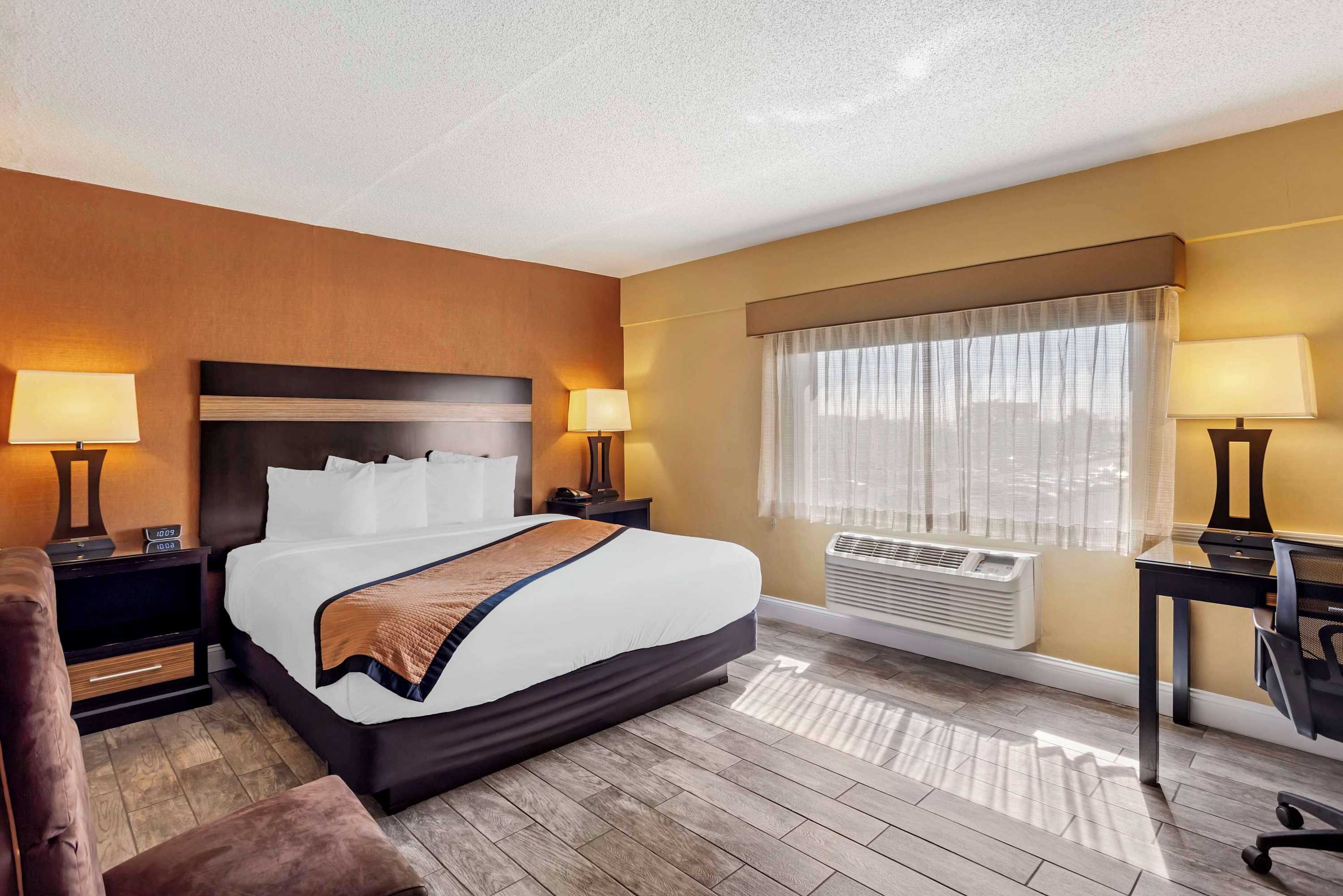 Gift card for Best Western Plus Newark Airport West Gift card for Best Western Plus Newark Airport West