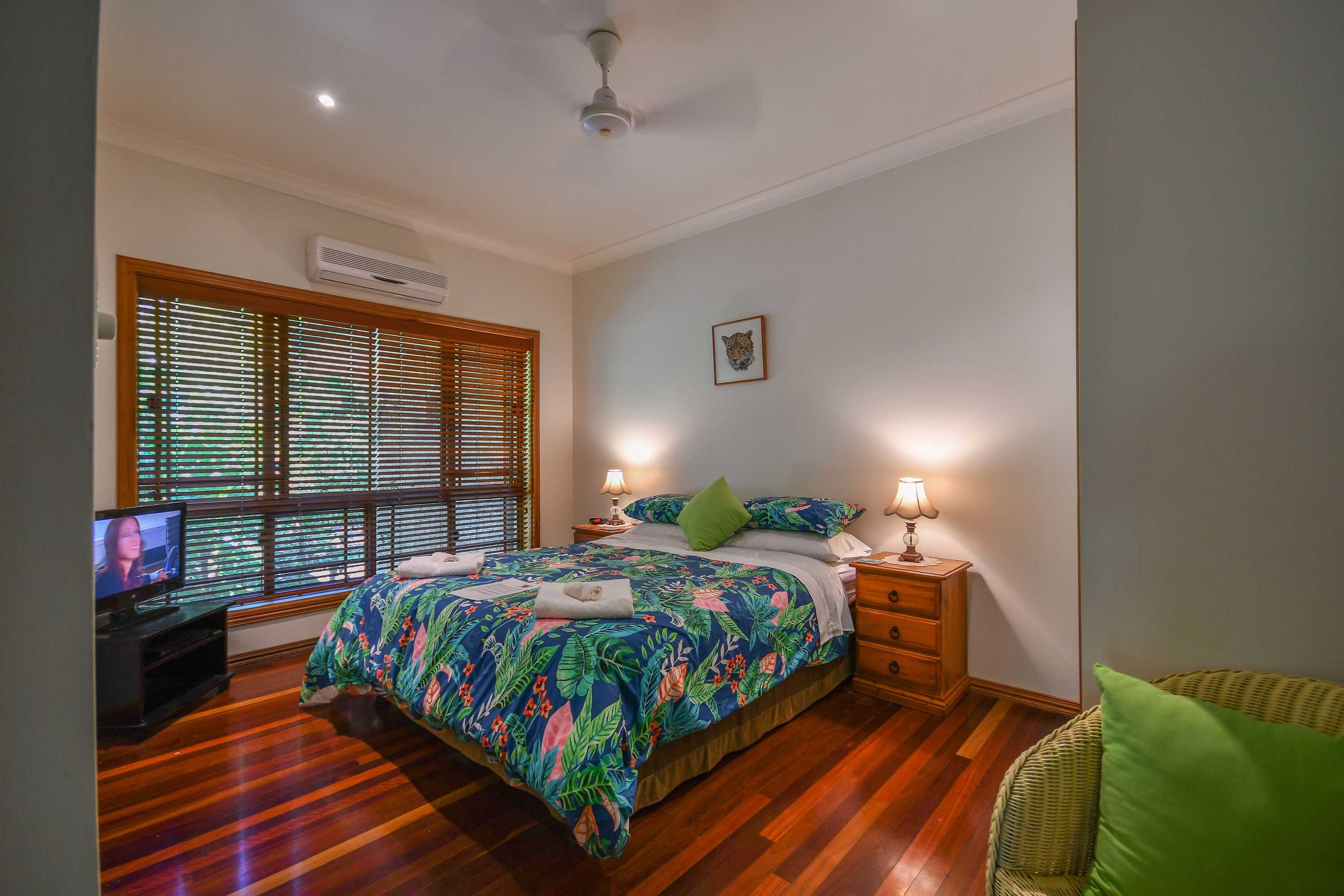 Gift card for Hibiscus Lodge Bed & Breakfast Gift card for Hibiscus Lodge Bed & Breakfast