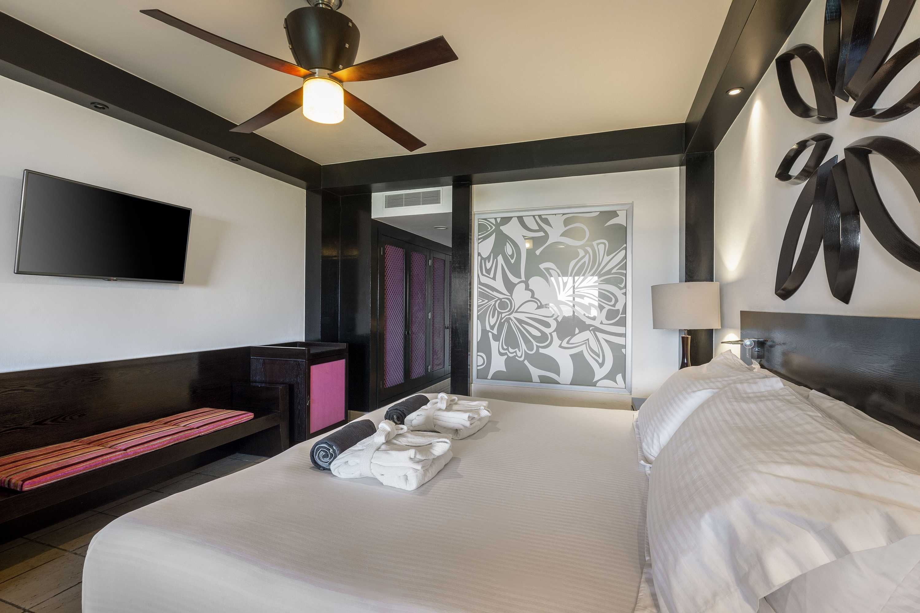 Gift card for Ocean Coral & Turquesa, Riviera Maya