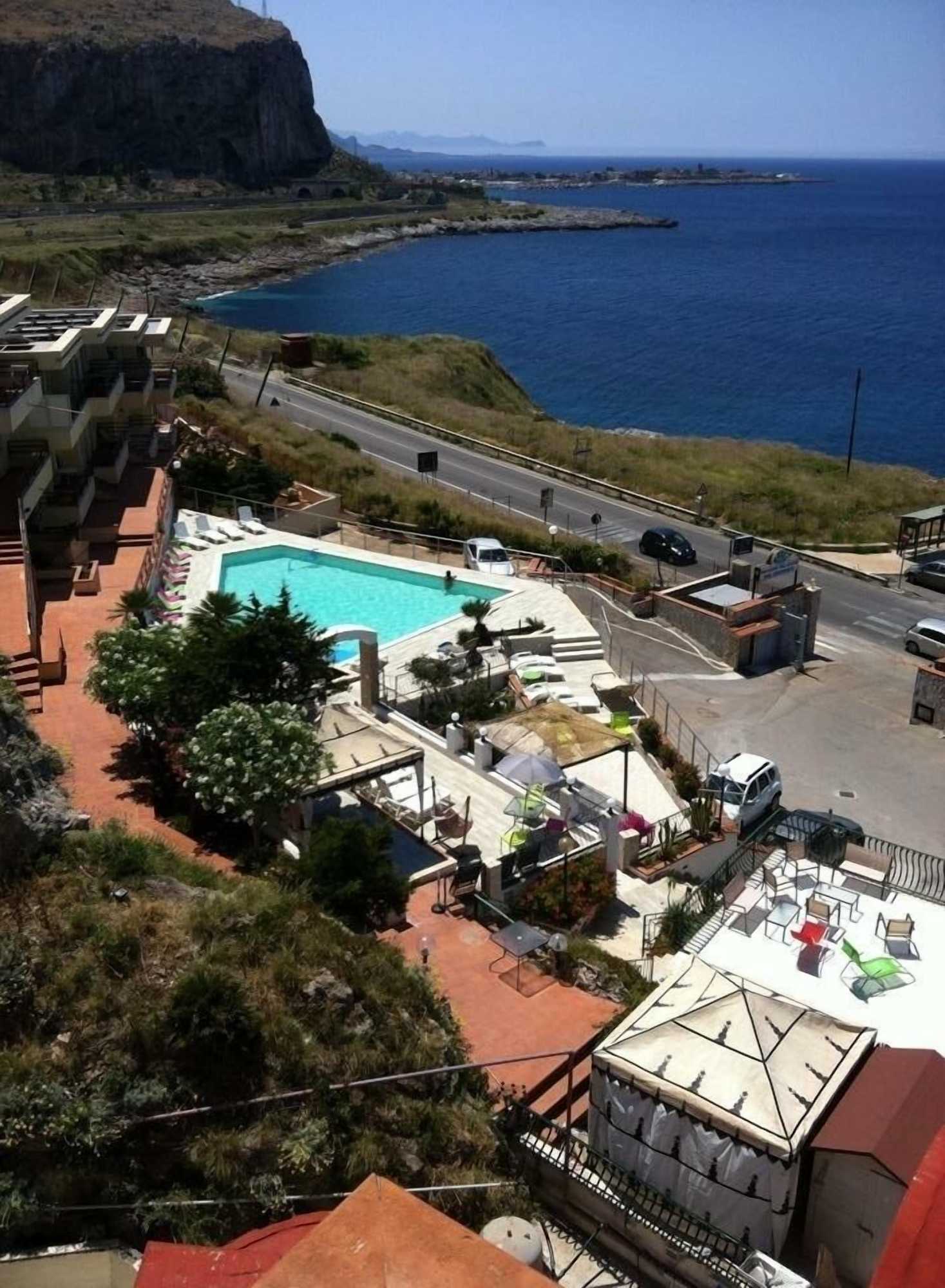 Gift card for Hotel Bellevue Del Golfo Gift card for Hotel Bellevue Del Golfo