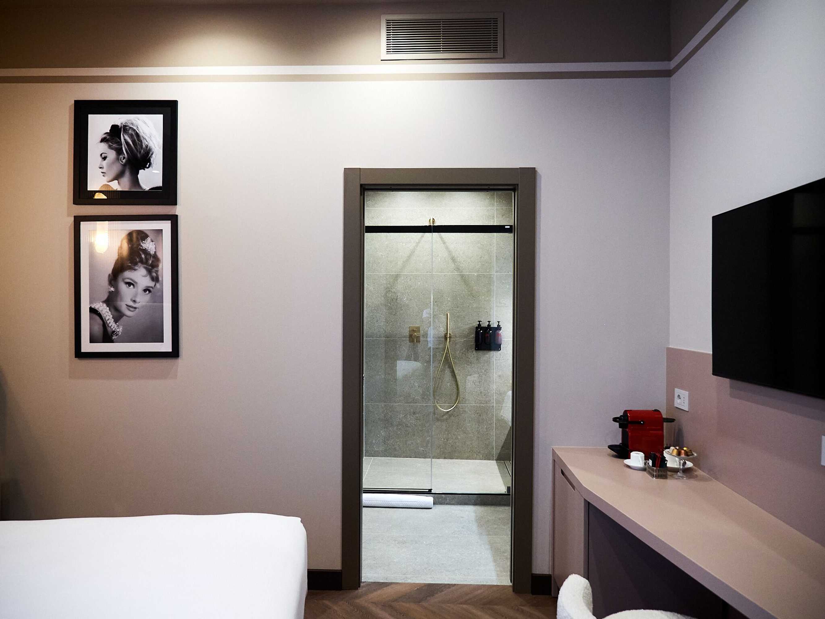 Gift card for The Glam Boutique Hotel & Apt Gift card for The Glam Boutique Hotel & Apt