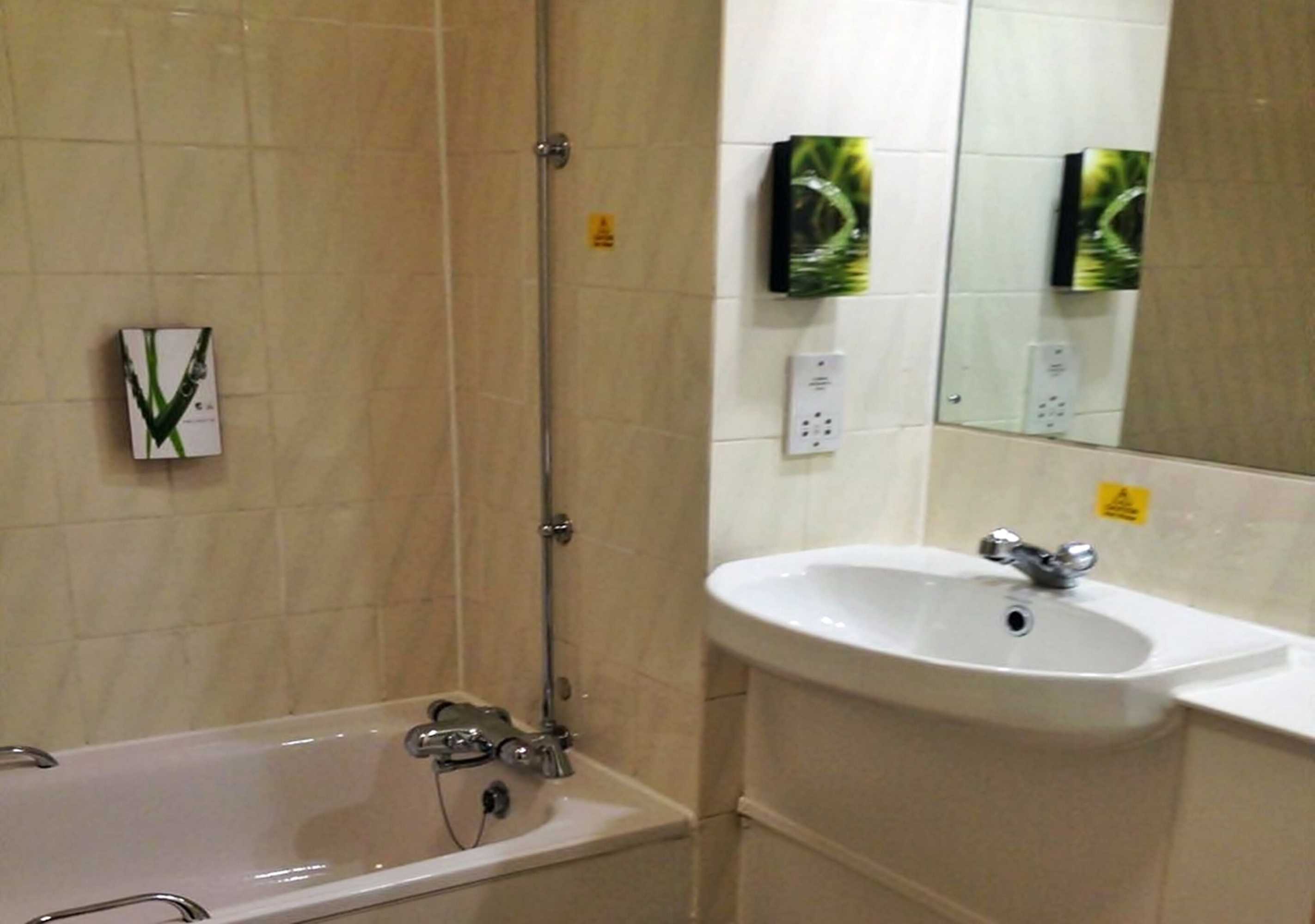 Gift card for Casa Mere Manchester Airport, Knutsford, Sure Collection by Best Western Gift card for Casa Mere Manchester Airport, Knutsford, Sure Collection by Best Western