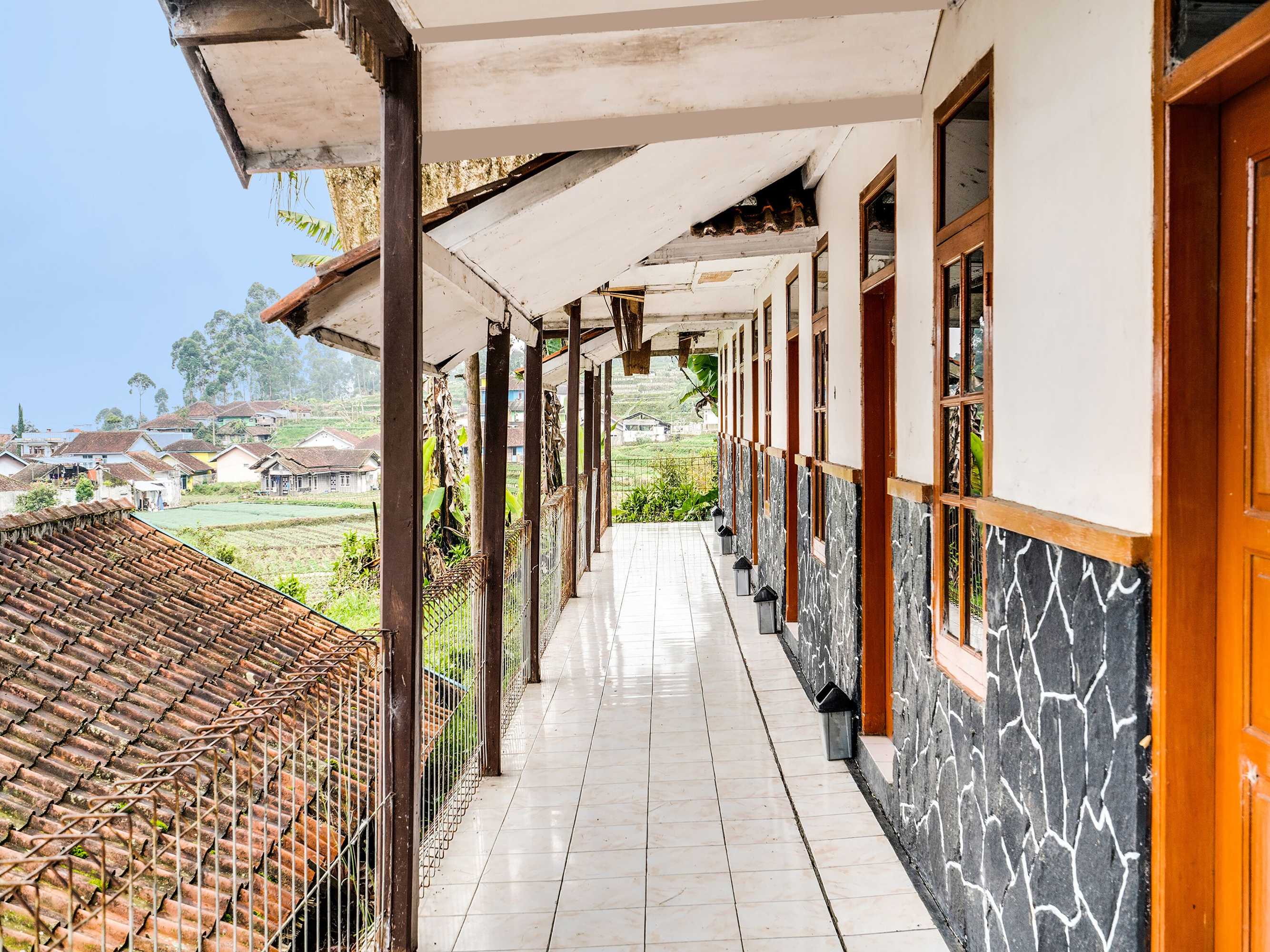 Gift card for Oyo 2157 Pondok Gembyang Air Panas Alam