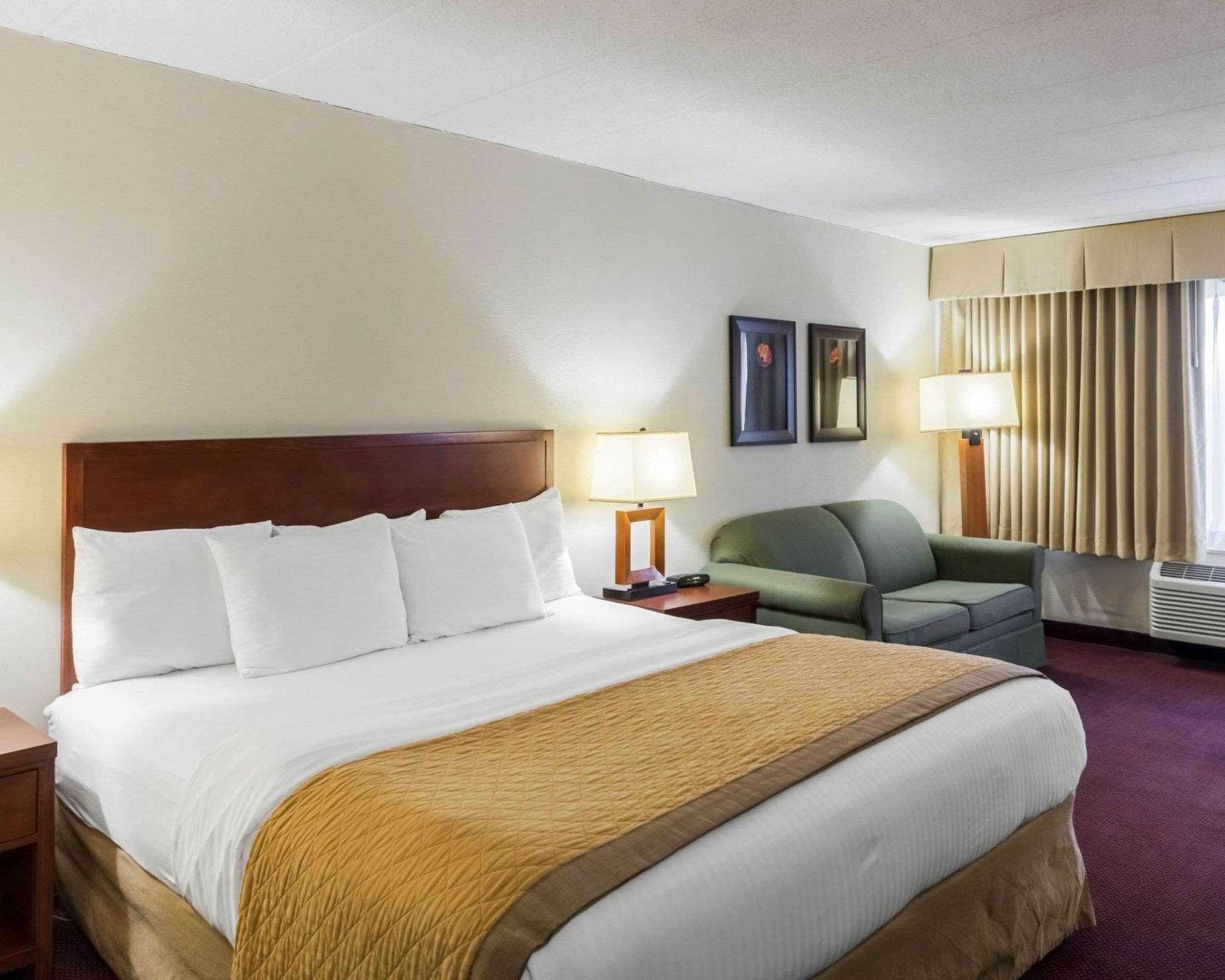 Gift card for Clarion Hotel Somerset - New Brunswick