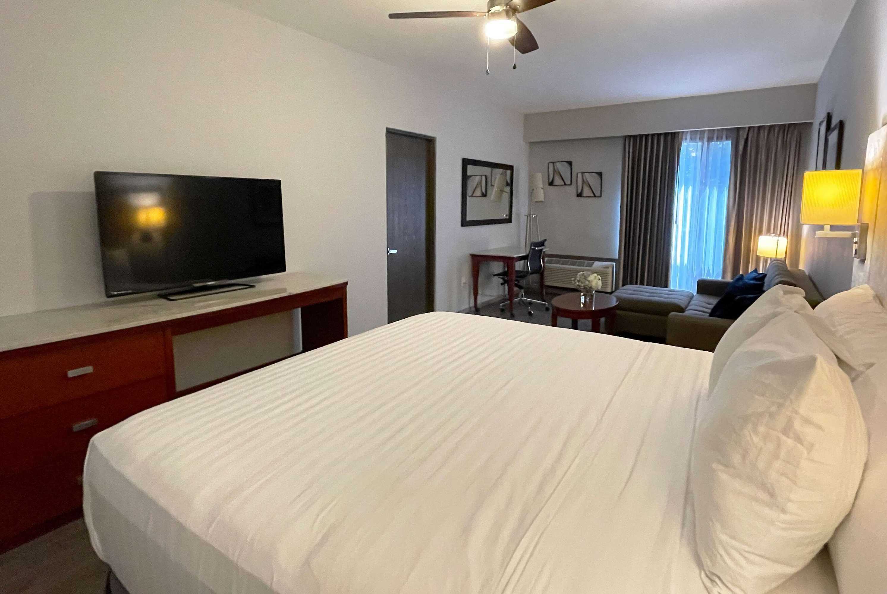 Gift card for Esplendor by Wyndham Los Mochis Country Place Gift card for Esplendor by Wyndham Los Mochis Country Place