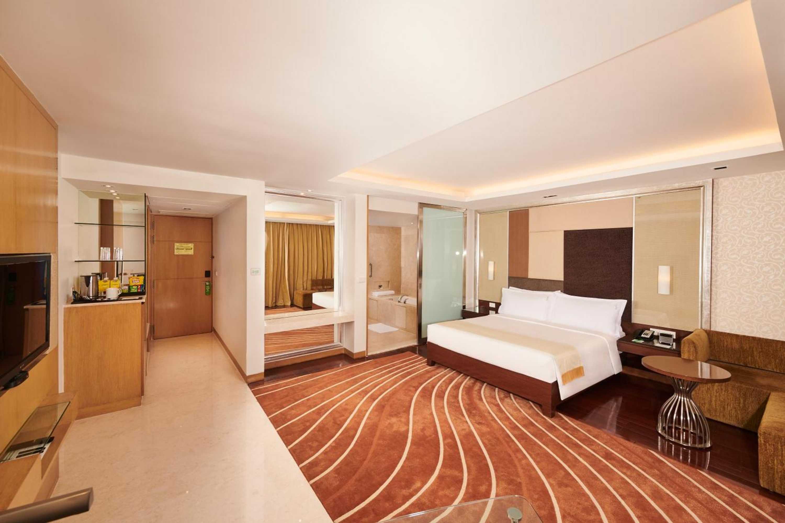 Gift card for Holiday Inn Mumbai International Airport by Ihg Gift card for Holiday Inn Mumbai International Airport by Ihg