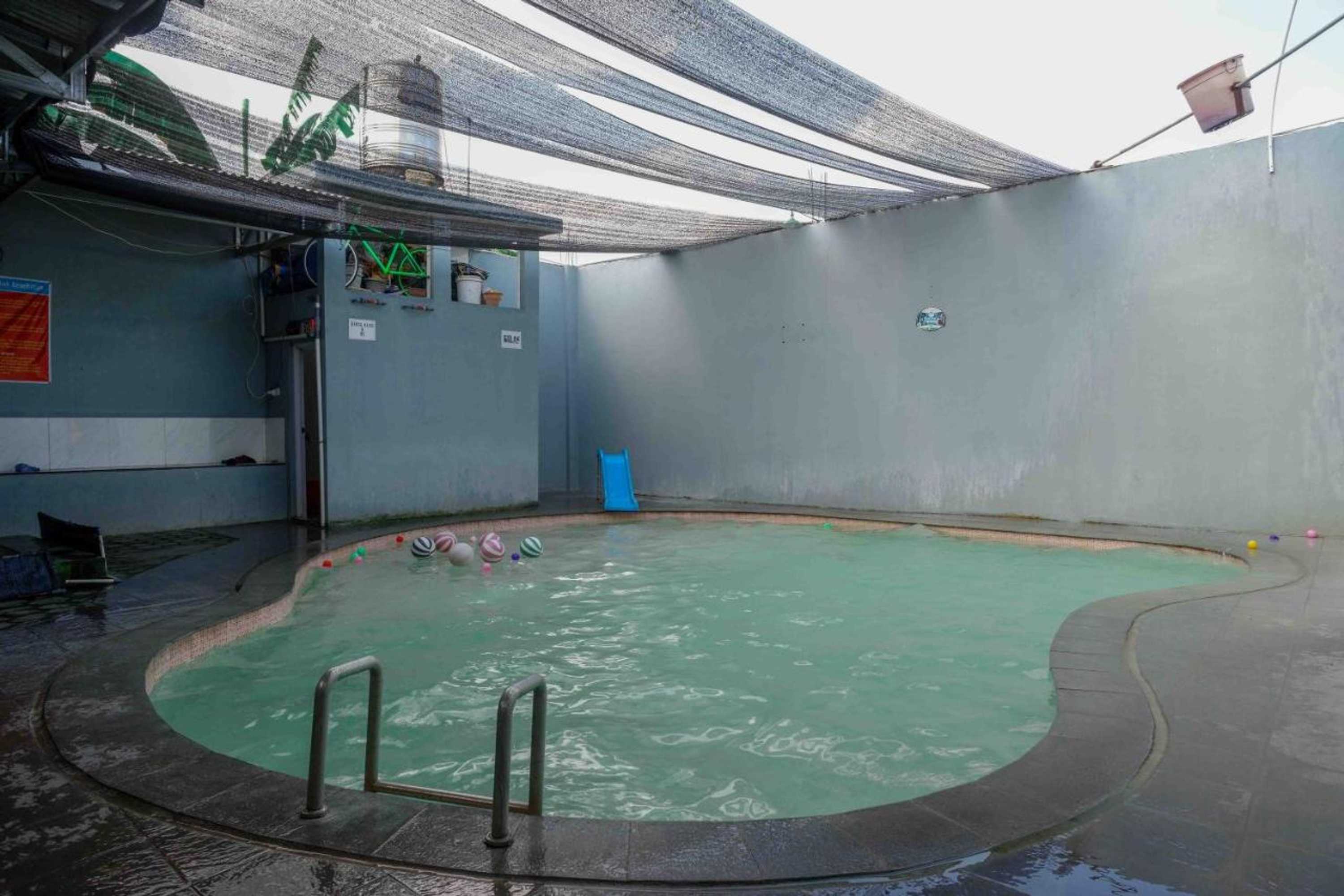 Gift card for Reddoorz Syariah Near Pasar Godong Grobogan