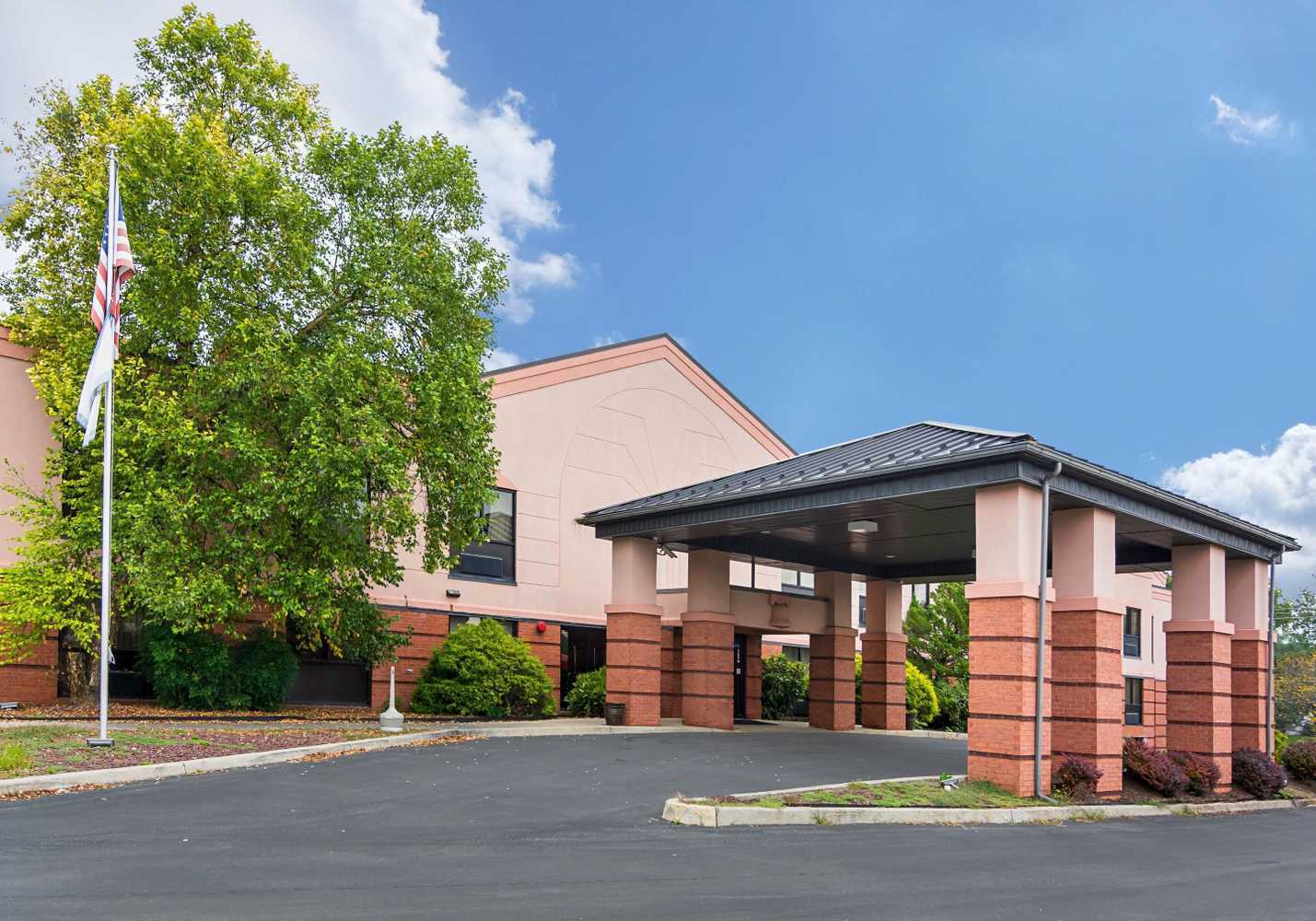 Gift card for Quality Inn & Suites Kearneysville - Martinsburg