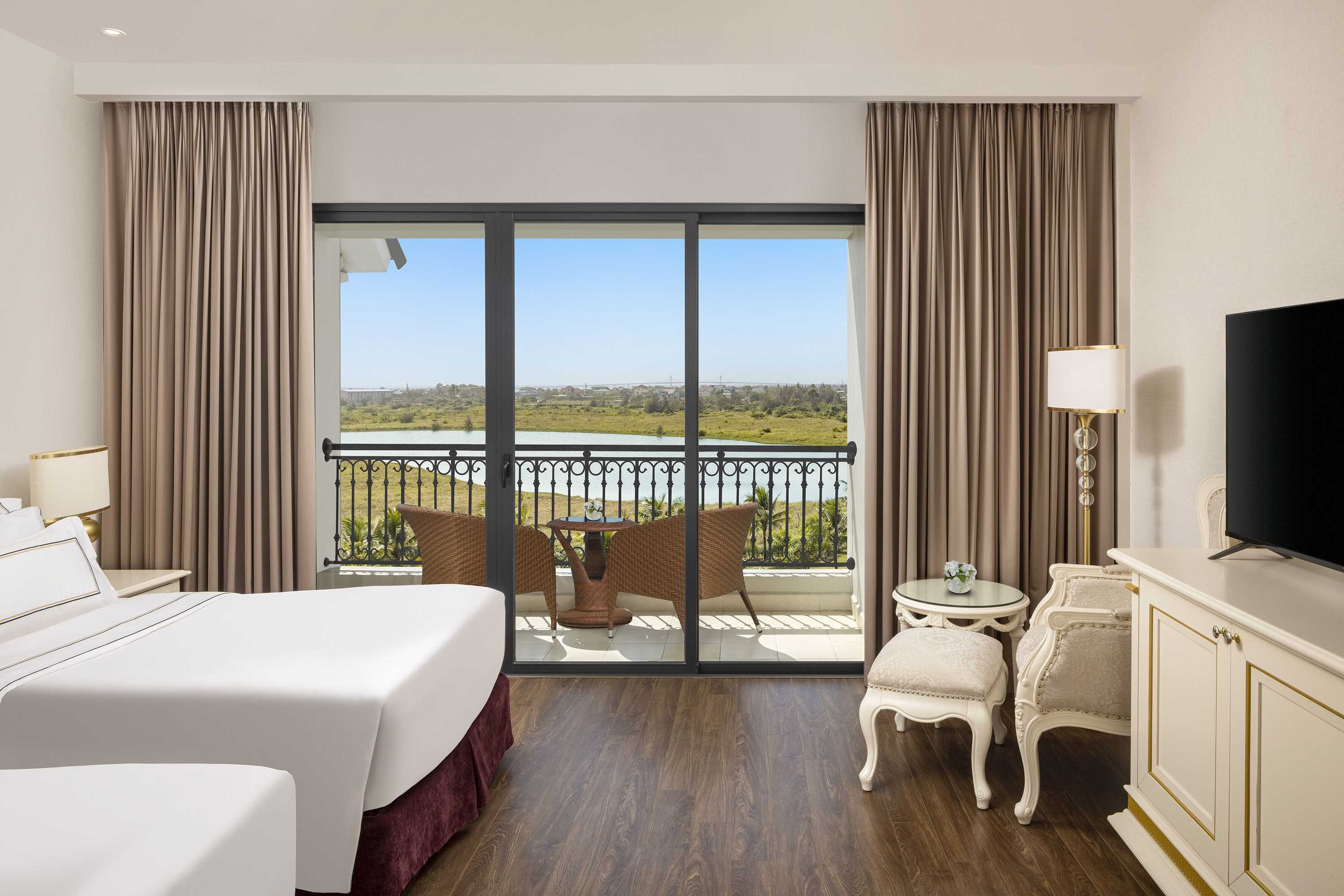 Gift card for Melia Vinpearl Cua Hoi Beach Resort Gift card for Melia Vinpearl Cua Hoi Beach Resort