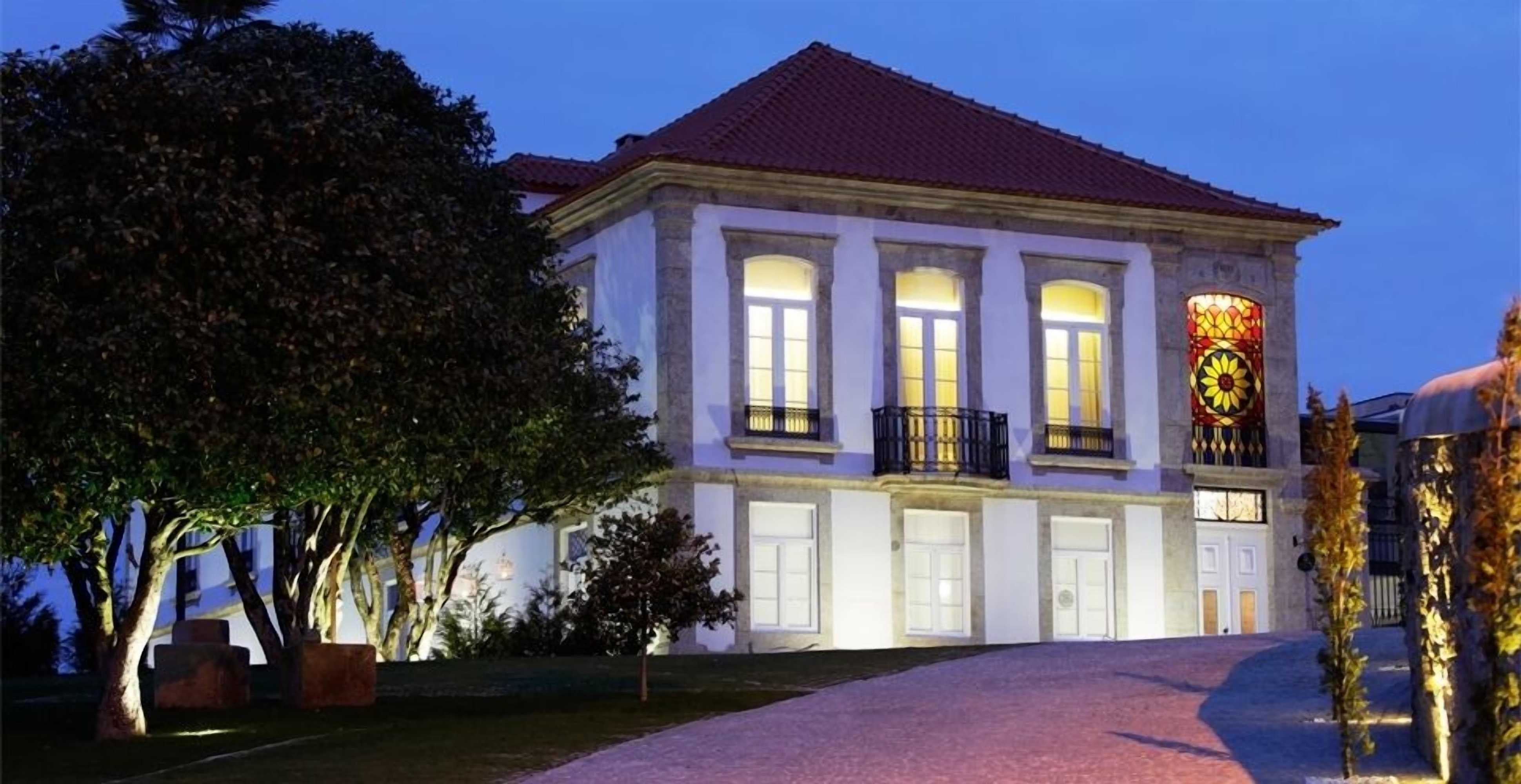 Gift card for Solar Egas Moniz Charming House & Local Experiences Gift card for Solar Egas Moniz Charming House & Local Experiences