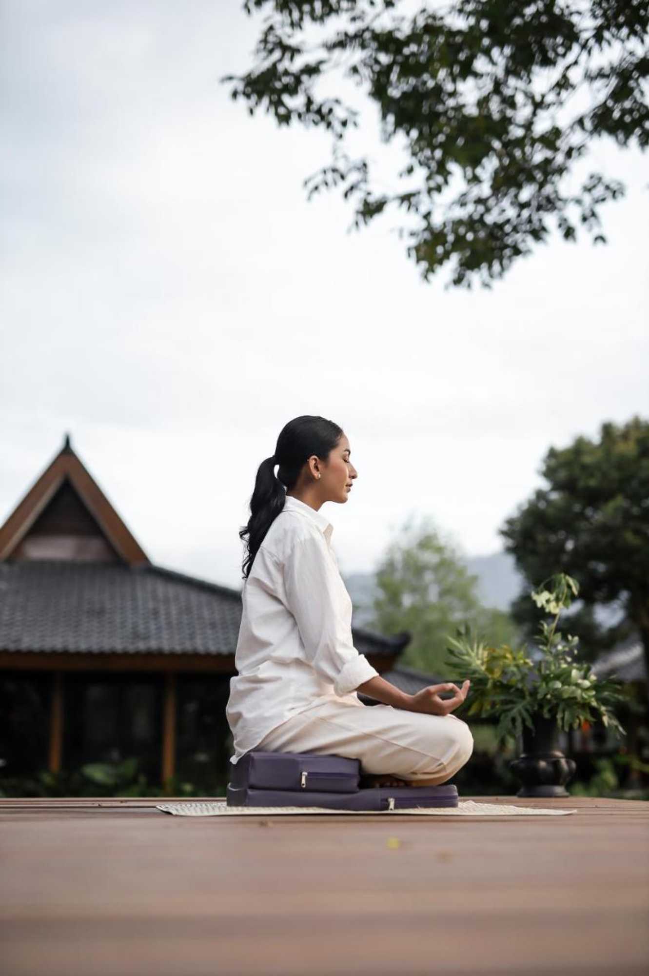 Gift card for Manohara Gift card for Manohara