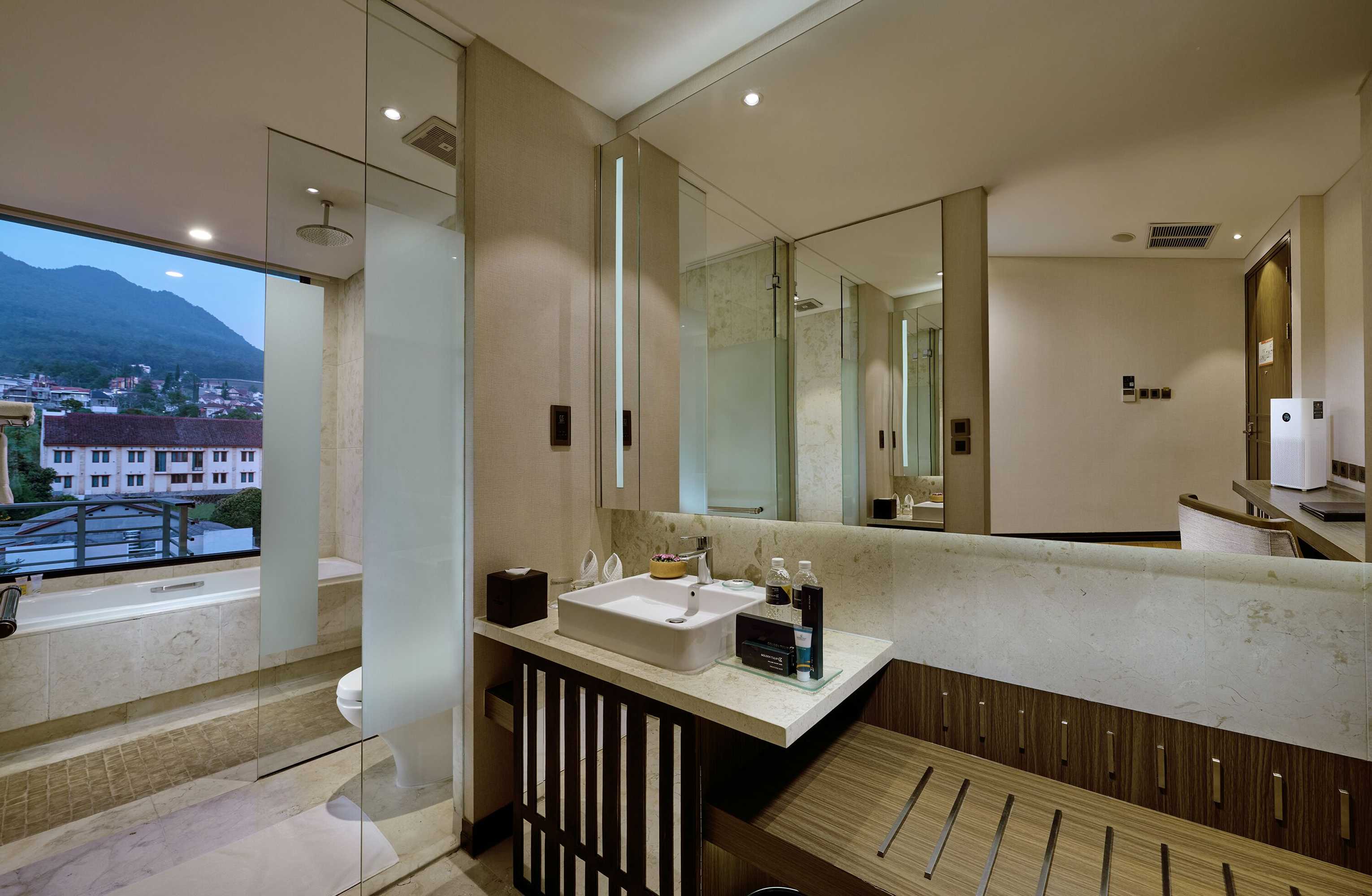 Gift card for Golden Tulip Holland Resort