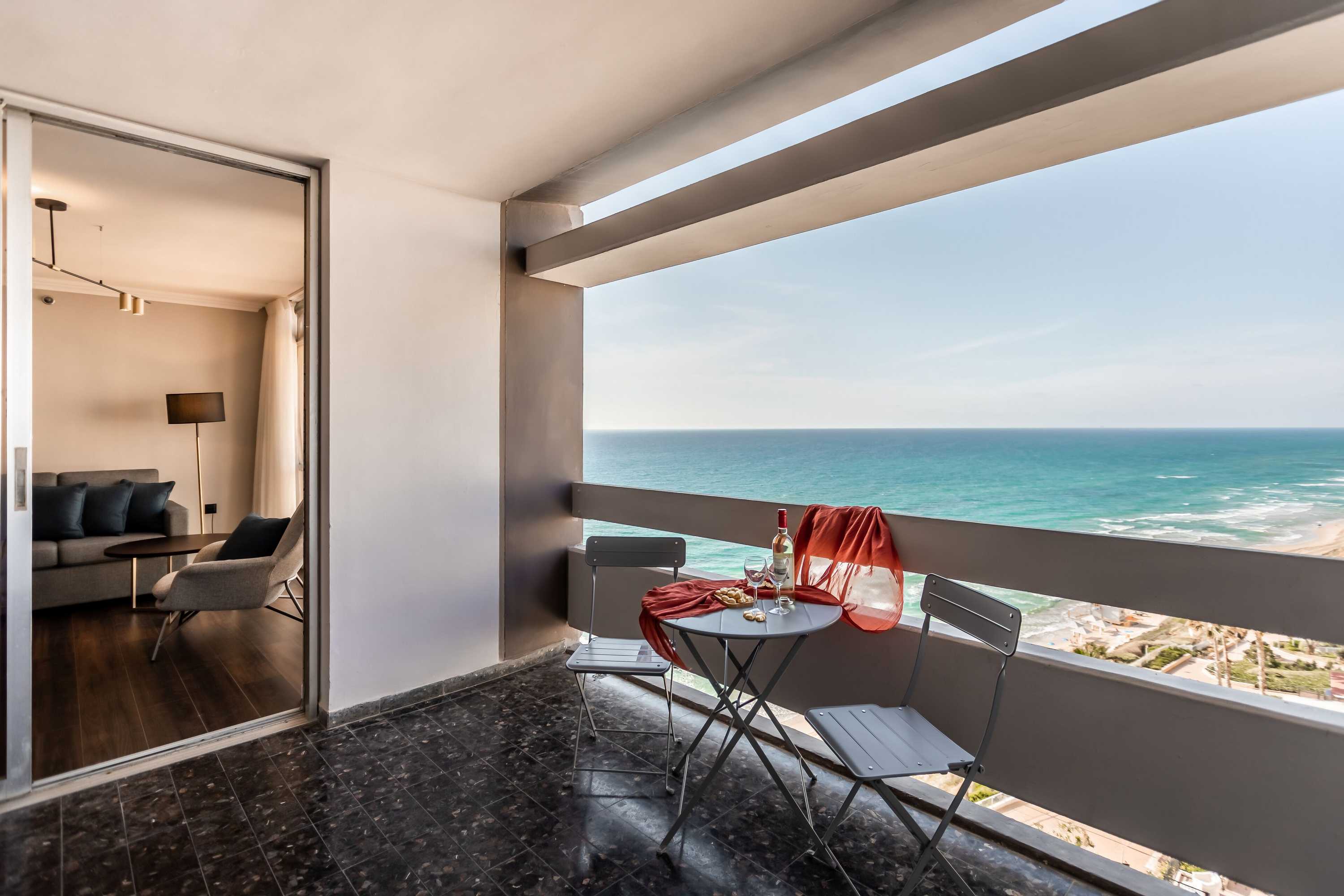 Gift card for Seasons Hotel - Resort on The Beach Gift card for Seasons Hotel - Resort on The Beach