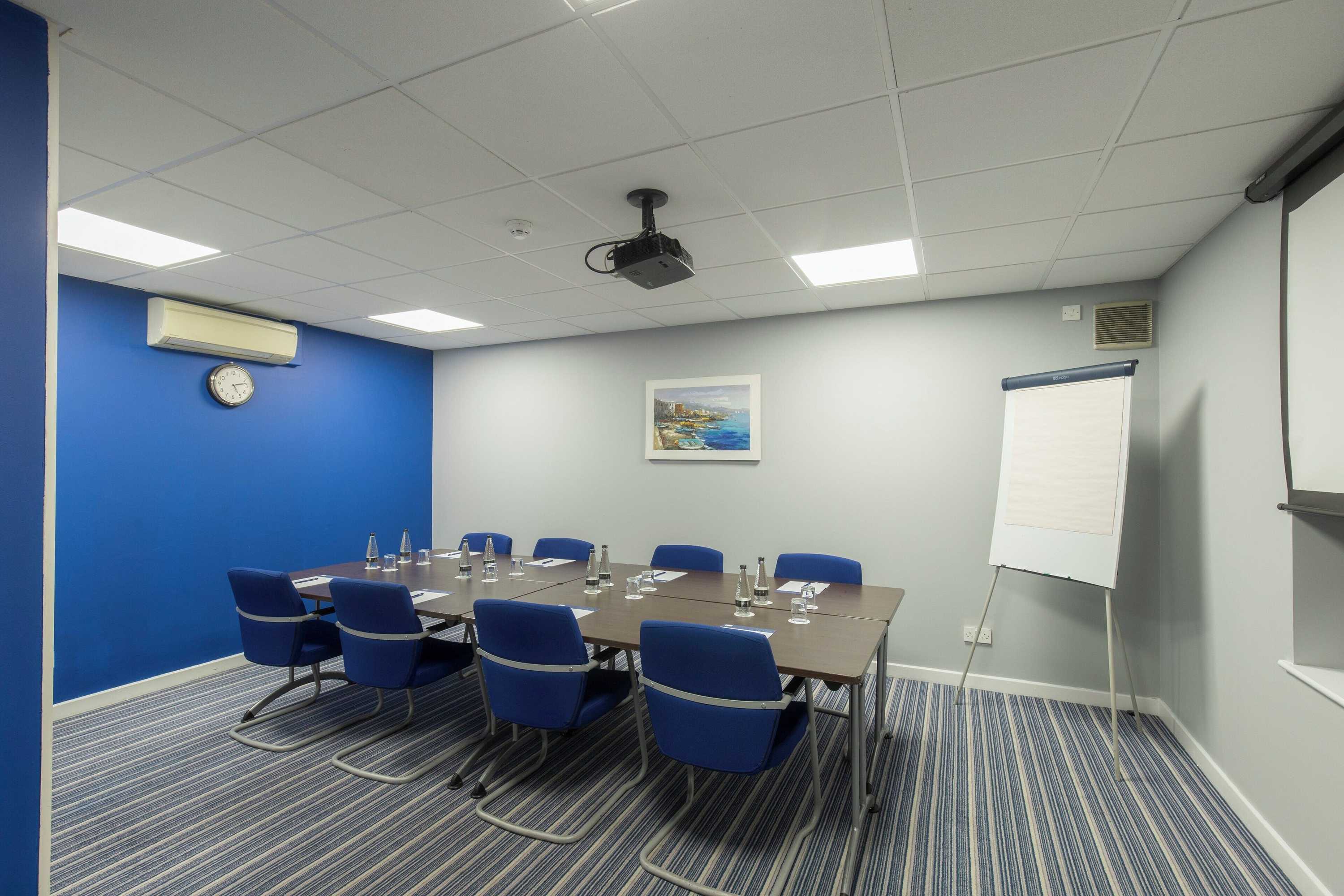 Gift card for Holiday Inn Express Poole by Ihg Gift card for Holiday Inn Express Poole by Ihg