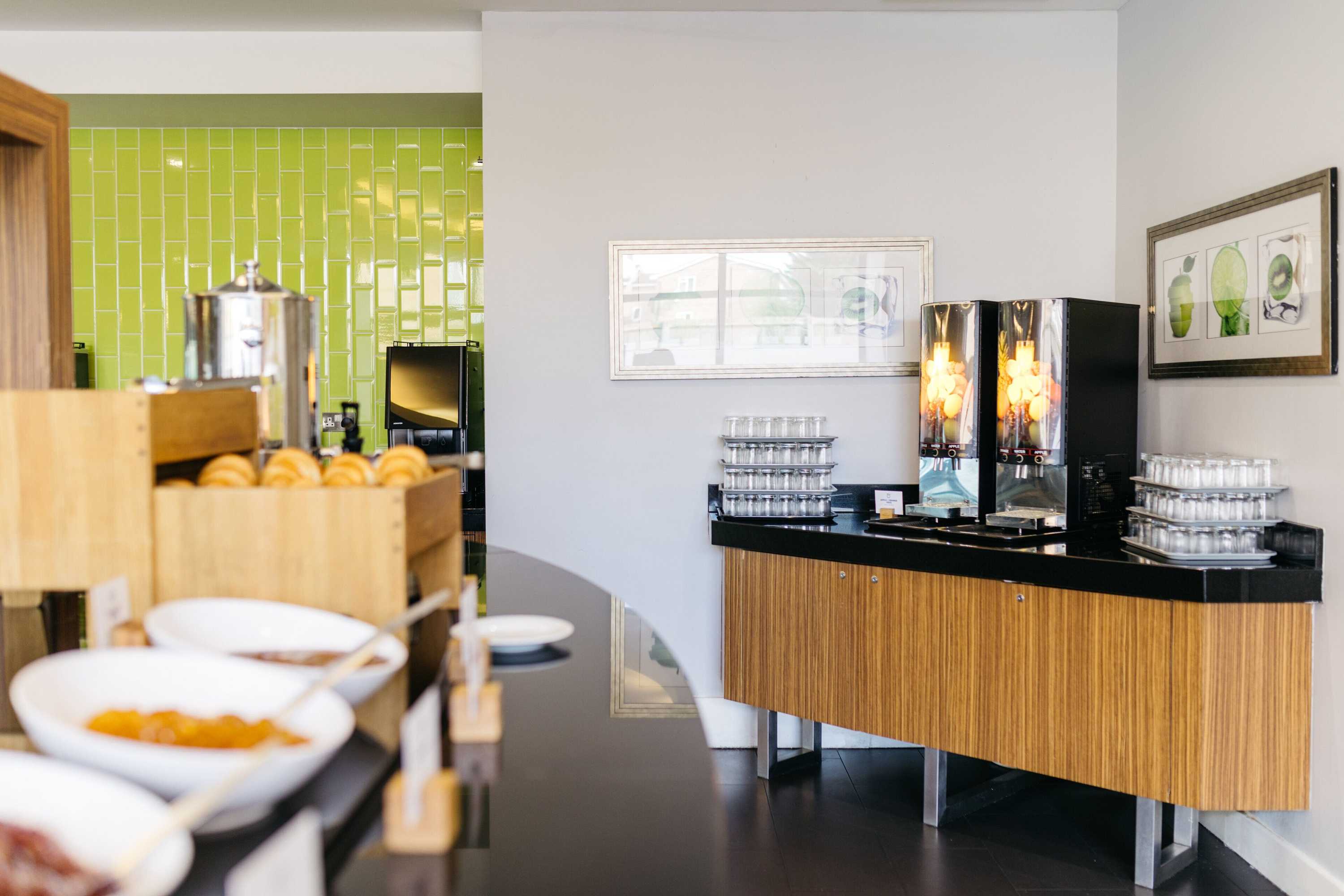 Gift card for Holiday Inn Express London Heathrow T5 by Ihg Gift card for Holiday Inn Express London Heathrow T5 by Ihg