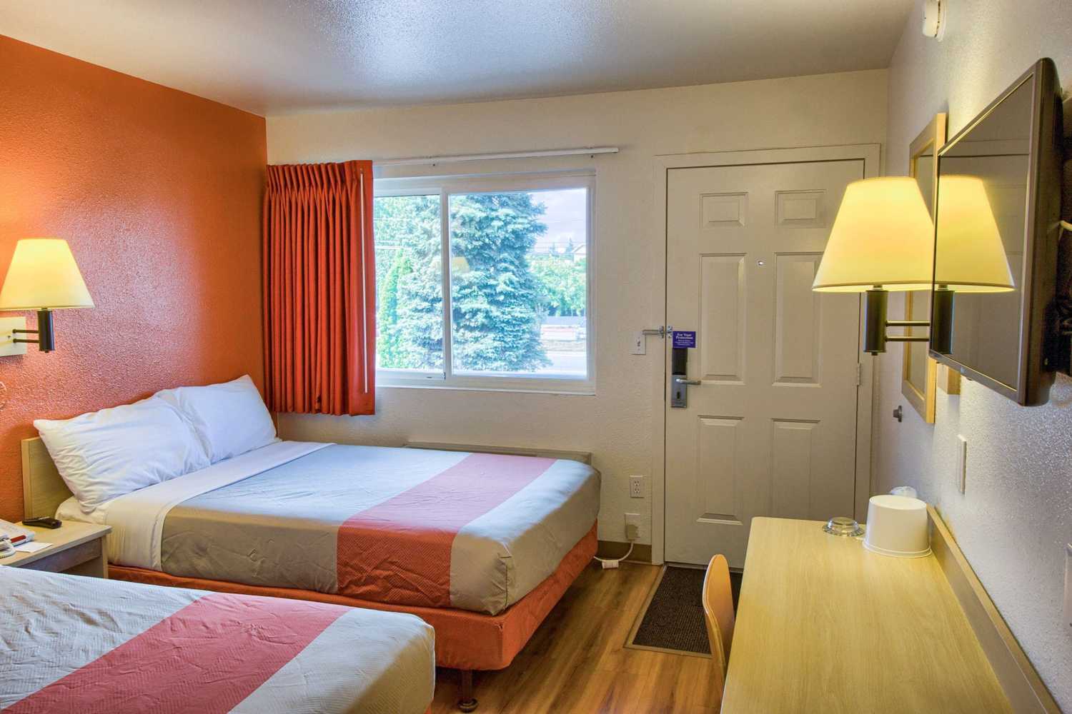 Gift card for Motel 6 Everett, WA - North Gift card for Motel 6 Everett, WA - North