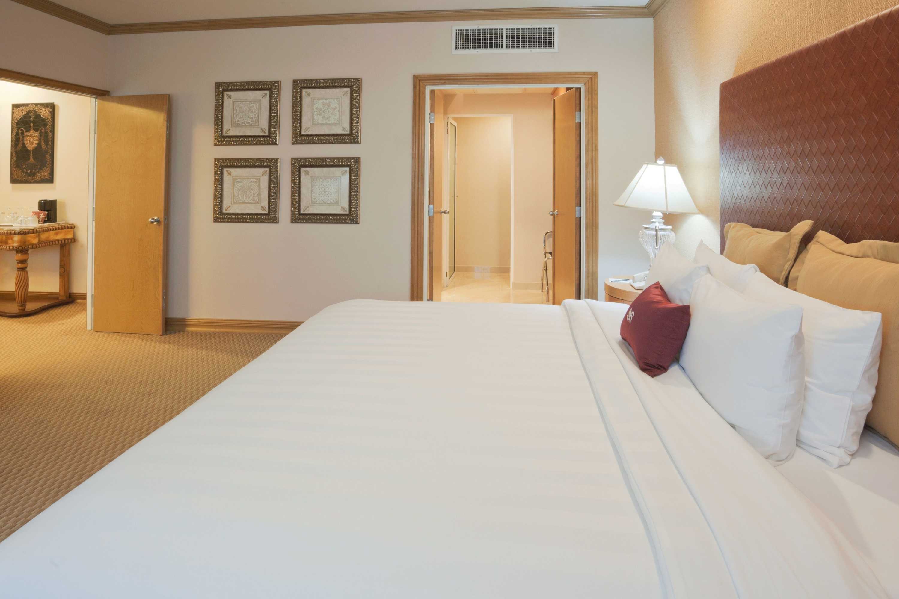 Gift card for Crowne Plaza Torreon by Ihg Gift card for Crowne Plaza Torreon by Ihg