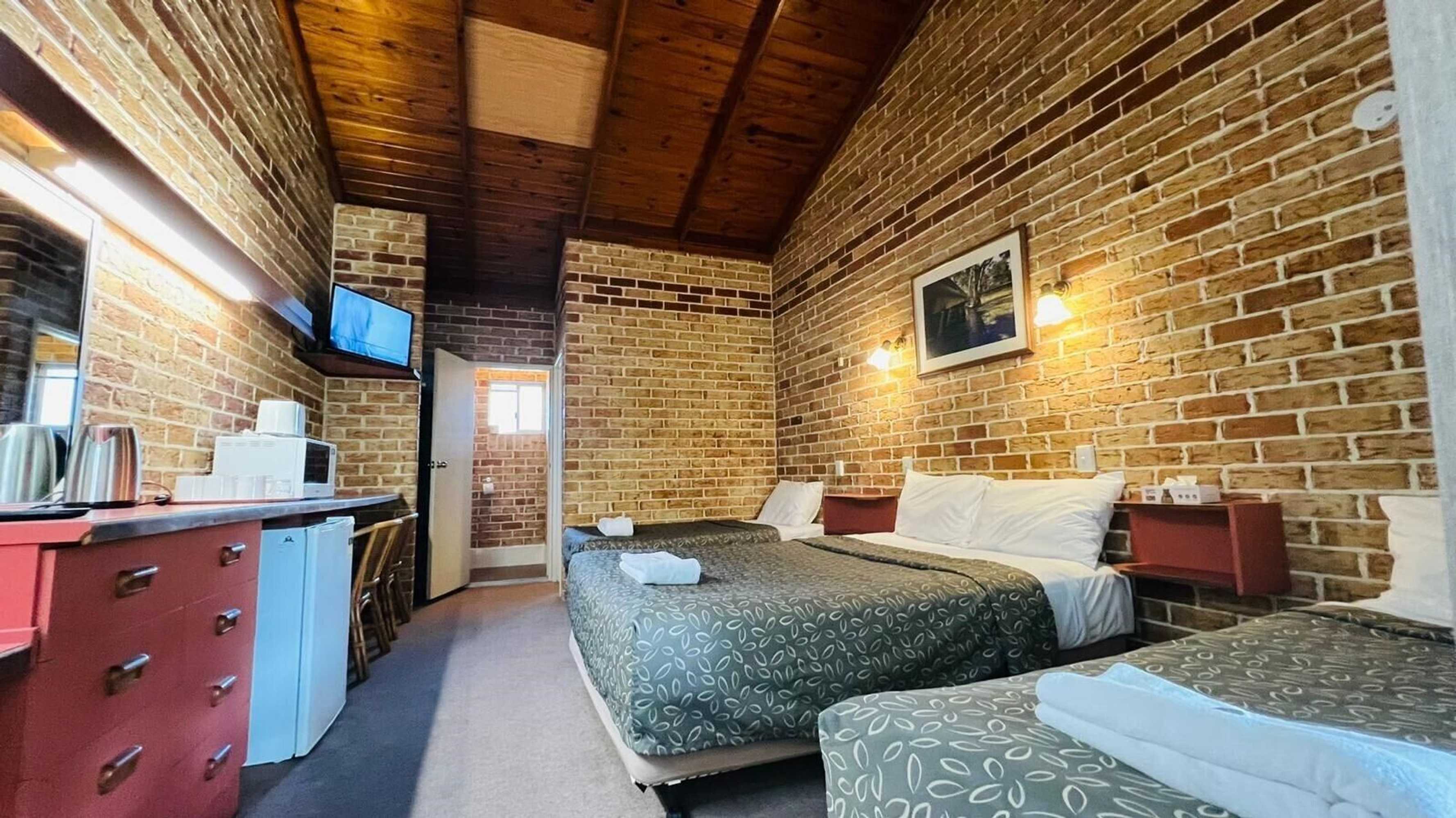 Gift card for Beenleigh Village Motel Gift card for Beenleigh Village Motel