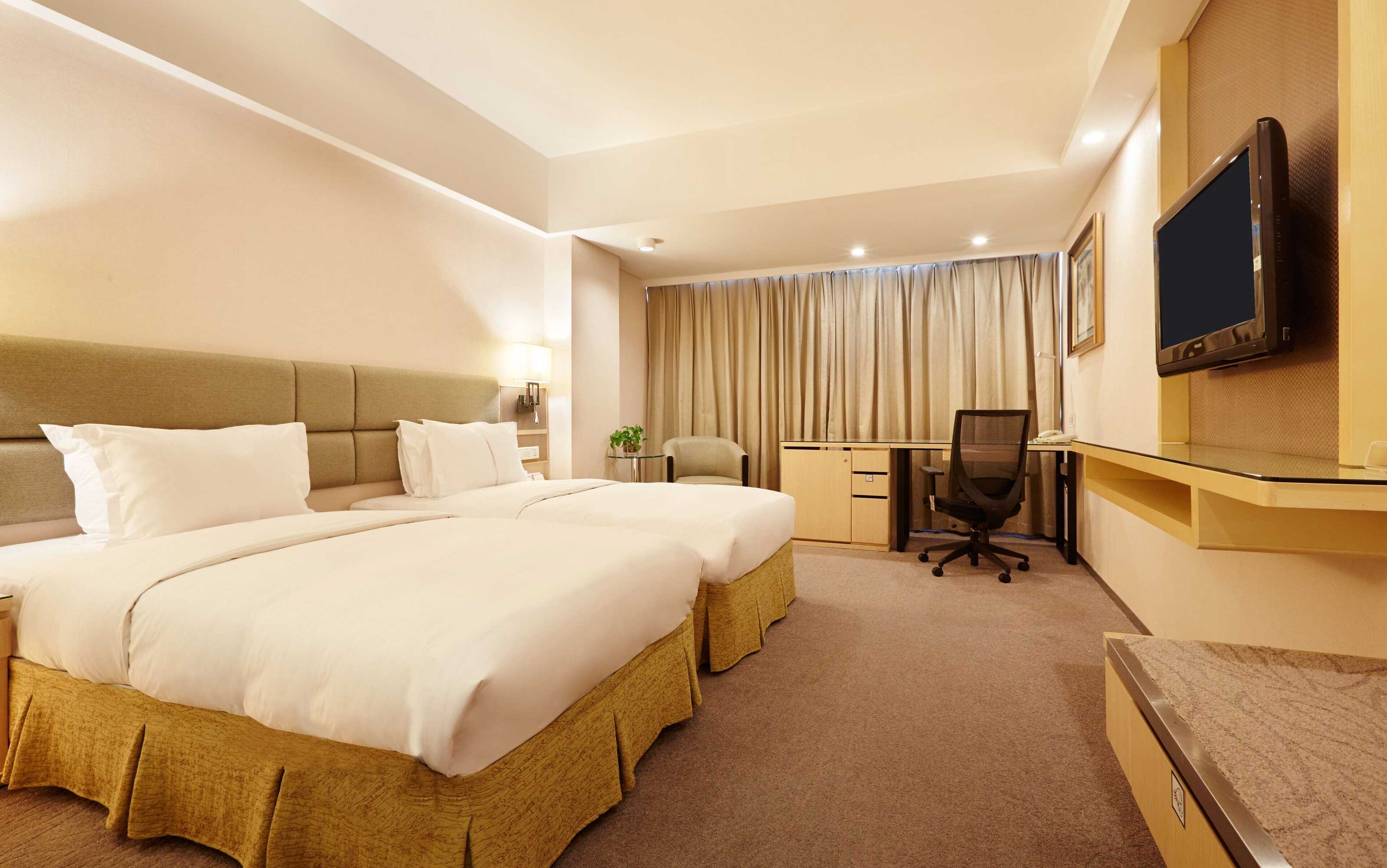 Gift card for Holiday Inn Riverside Wuhan by Ihg Gift card for Holiday Inn Riverside Wuhan by Ihg