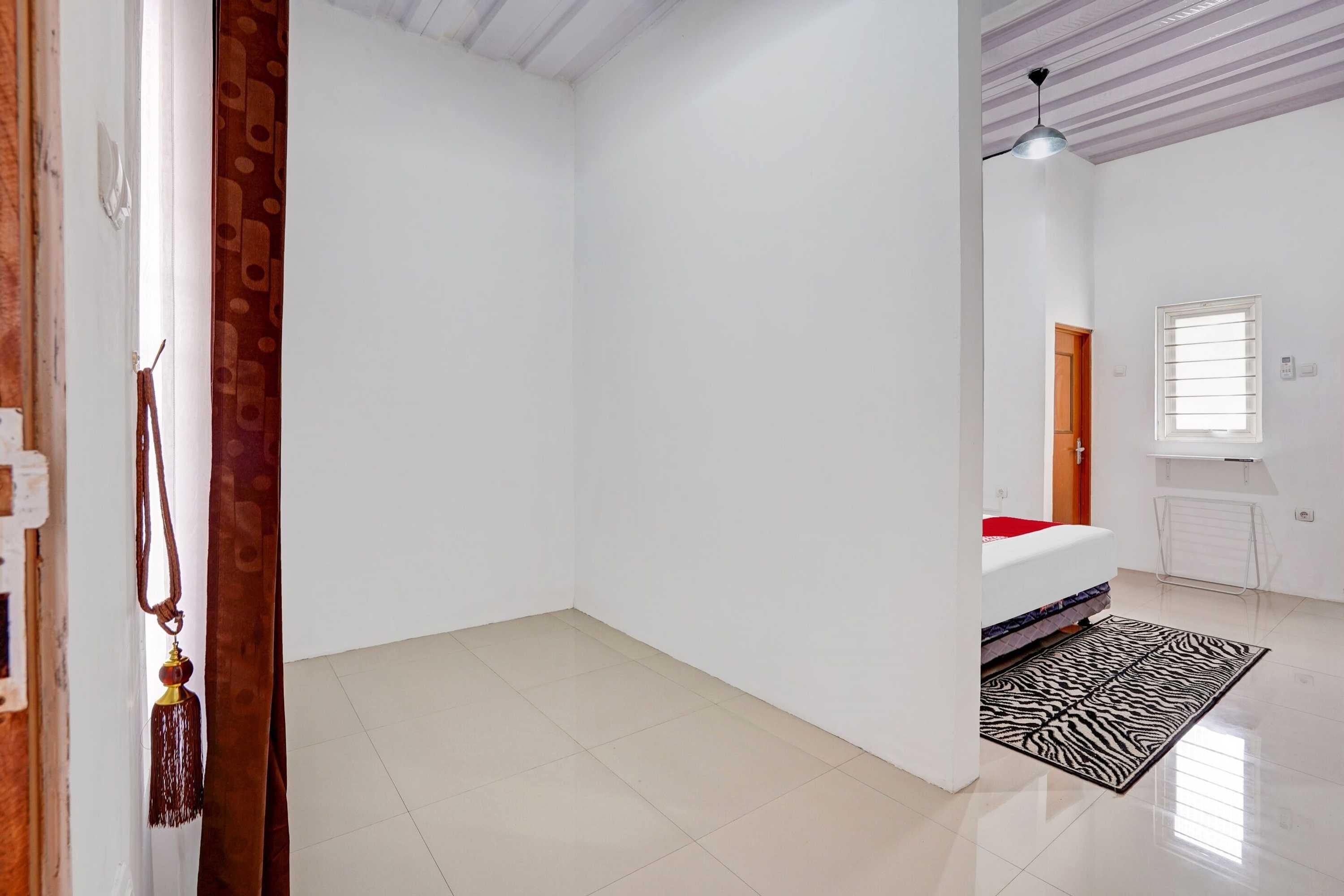 Gift card for Oyo Life 90678 Omah Kulo Guest House Gift card for Oyo Life 90678 Omah Kulo Guest House