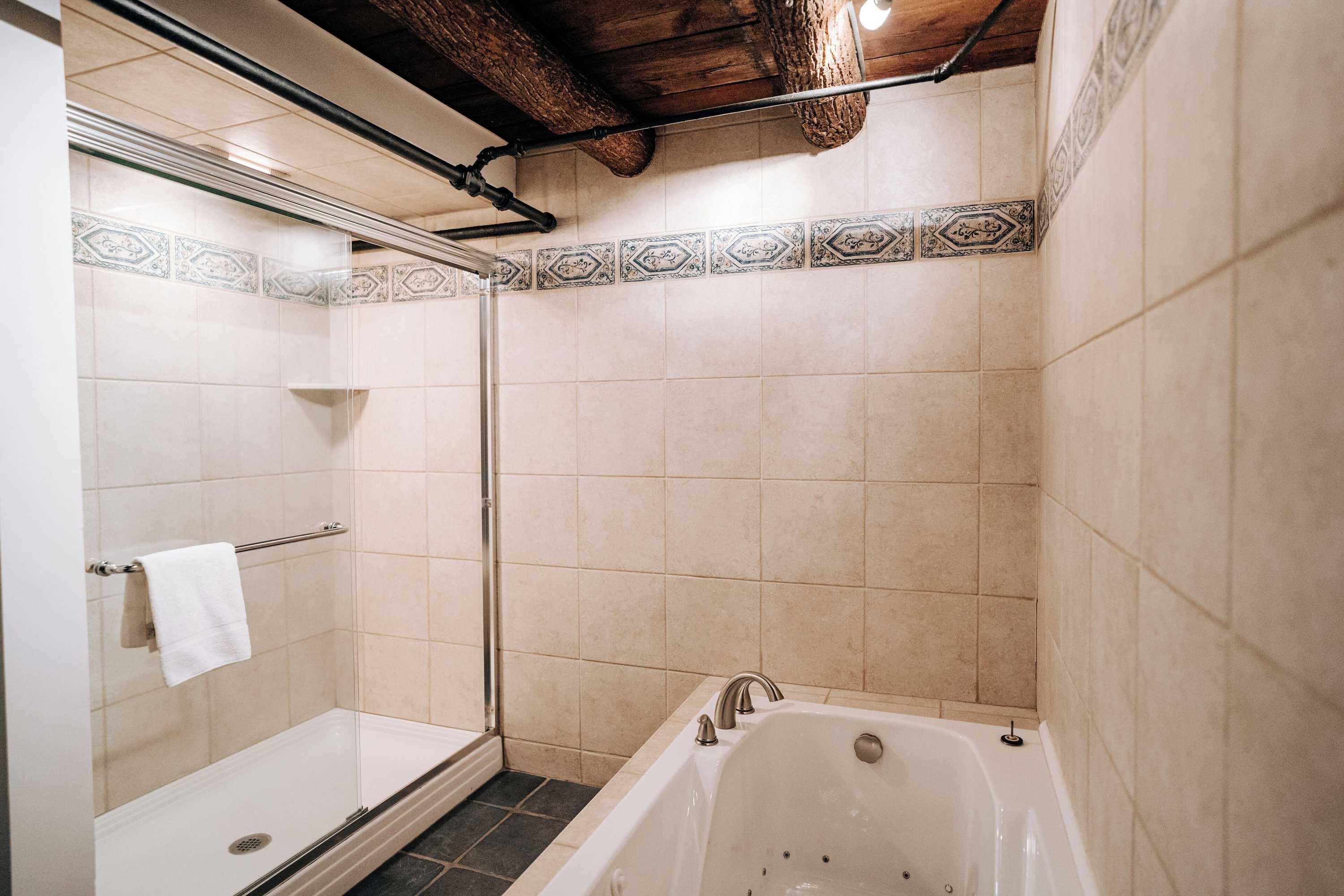 Gift card for Hollyhedge Estate