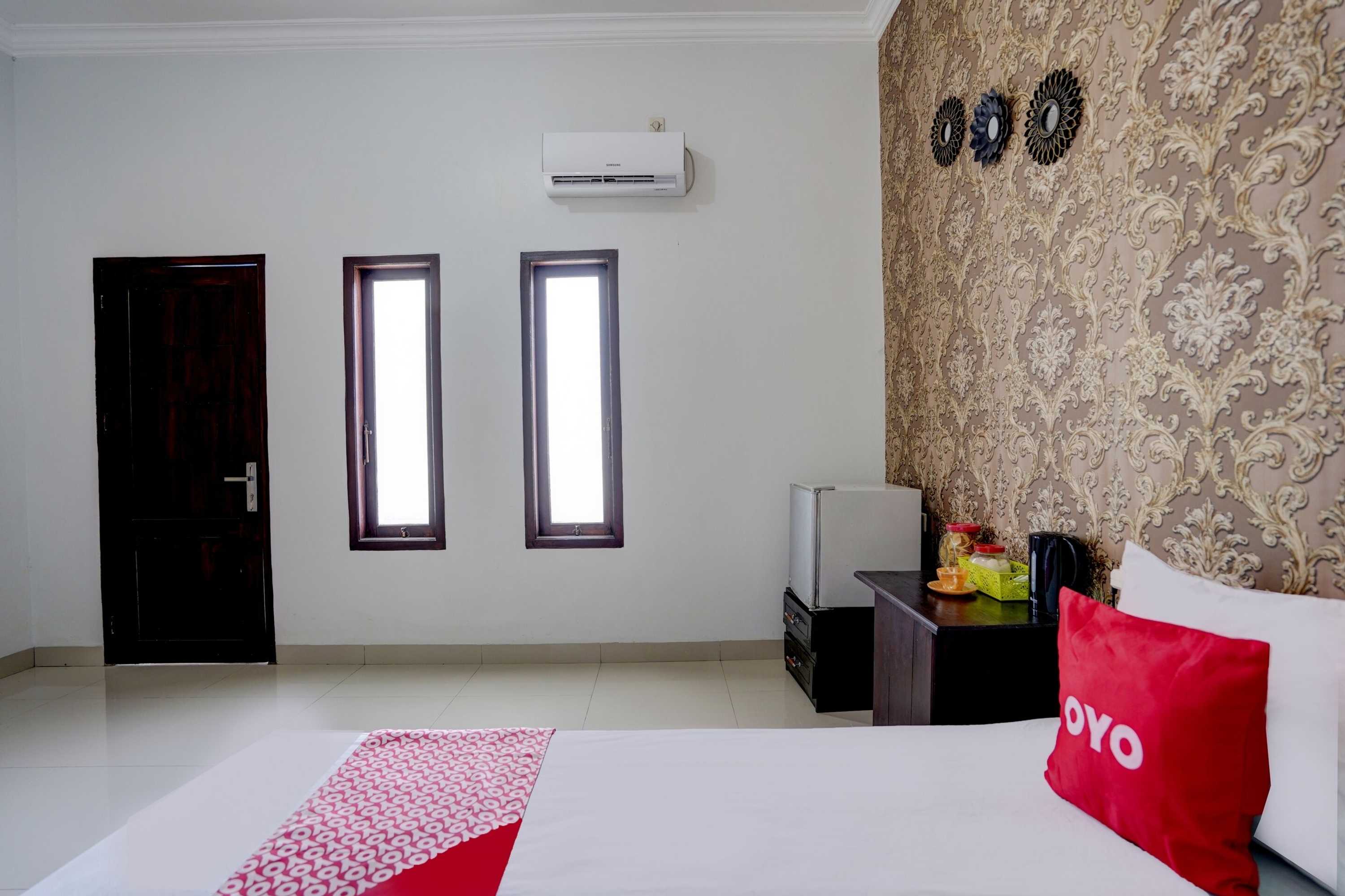 Gift card for Oyo 92907 Miranda Hotel Syariah Gift card for Oyo 92907 Miranda Hotel Syariah