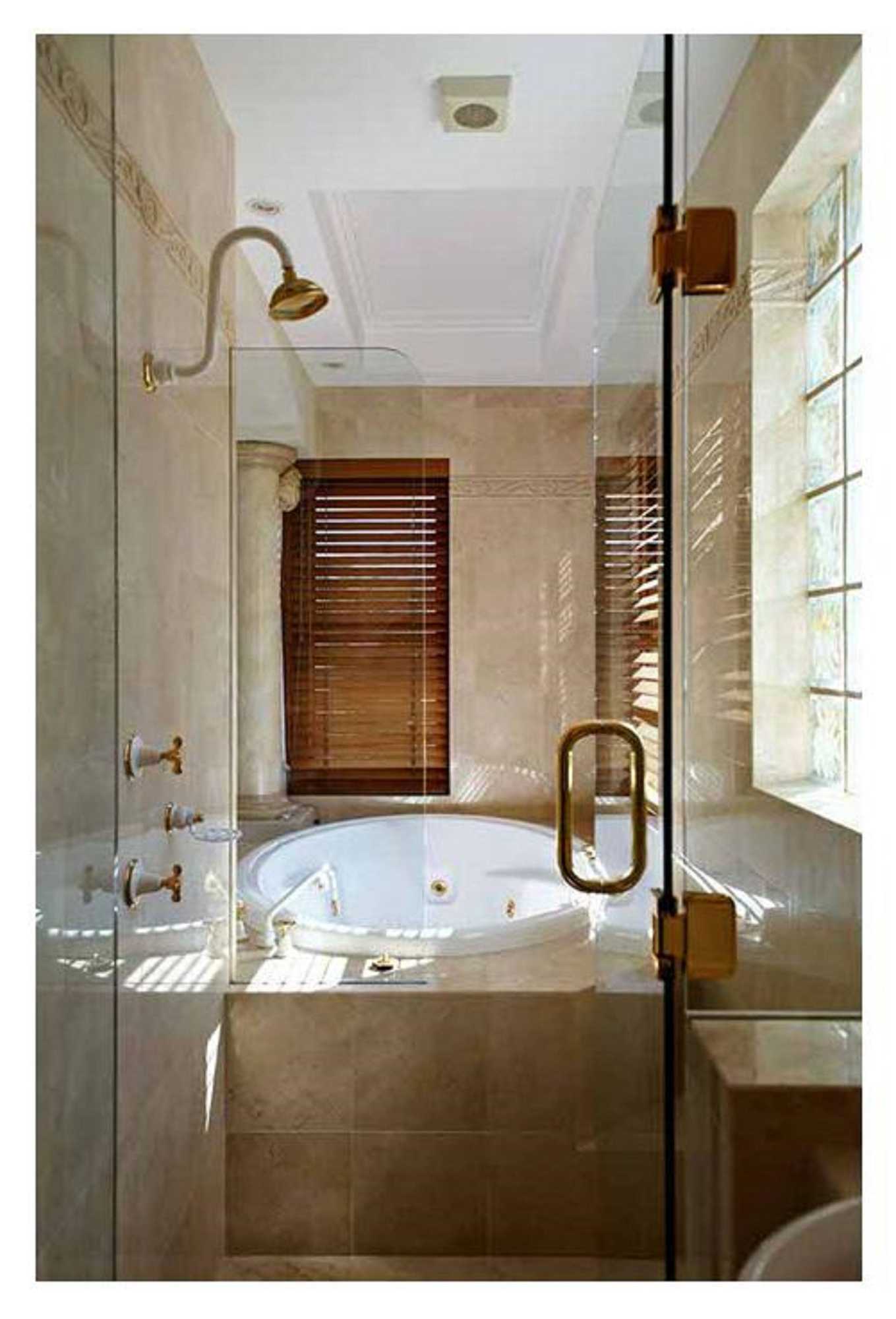 Gift card for Victoria's at Wategos