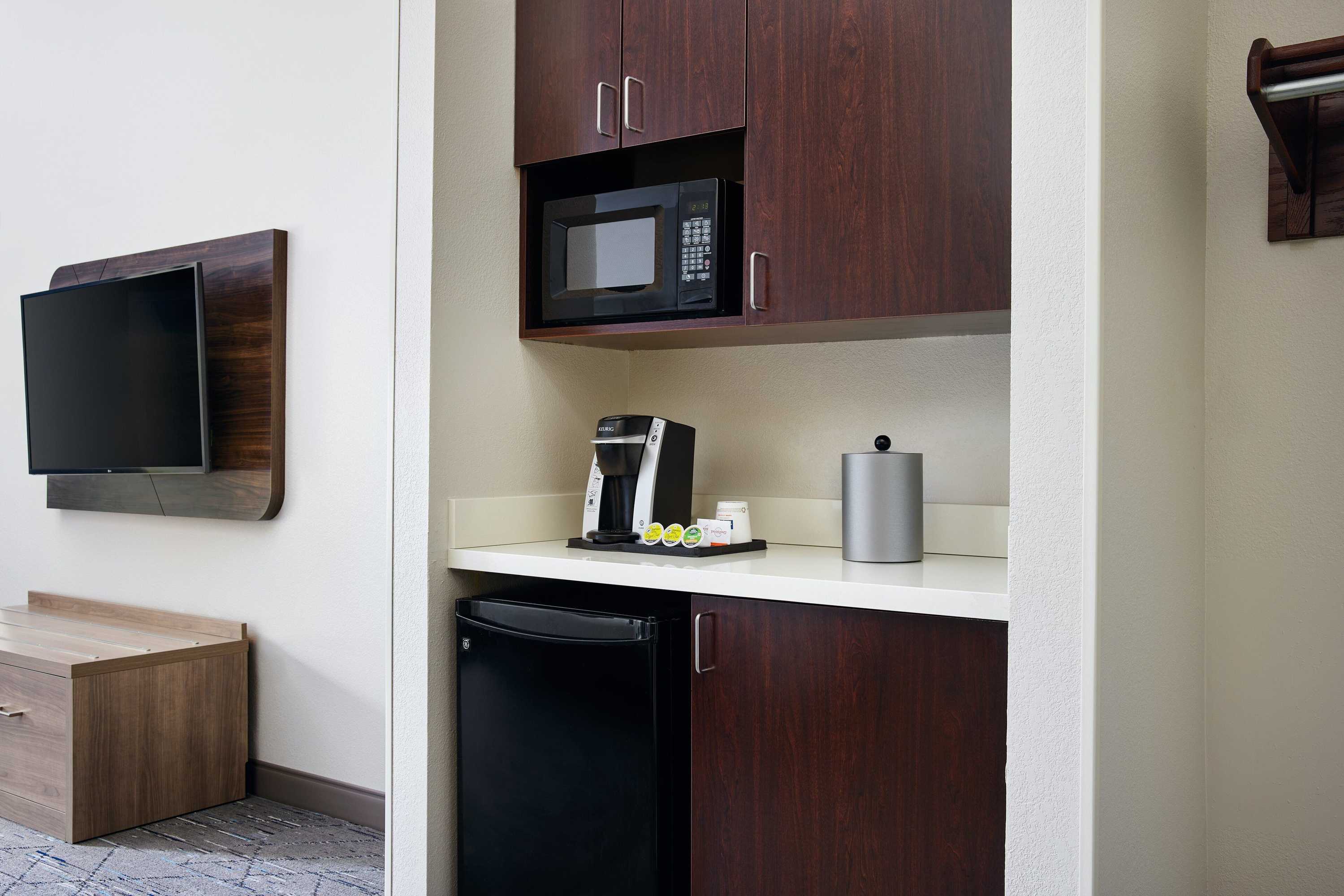 Gift card for Holiday Inn Express & Suites Bridgeport by Ihg Gift card for Holiday Inn Express & Suites Bridgeport by Ihg