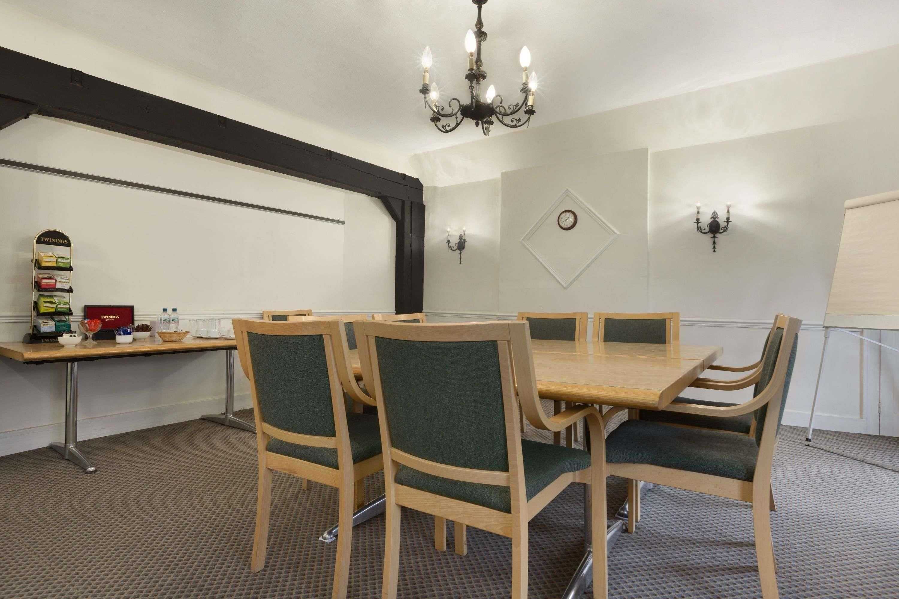 Gift card for Ramada by Wyndham Crawley Gatwick Gift card for Ramada by Wyndham Crawley Gatwick
