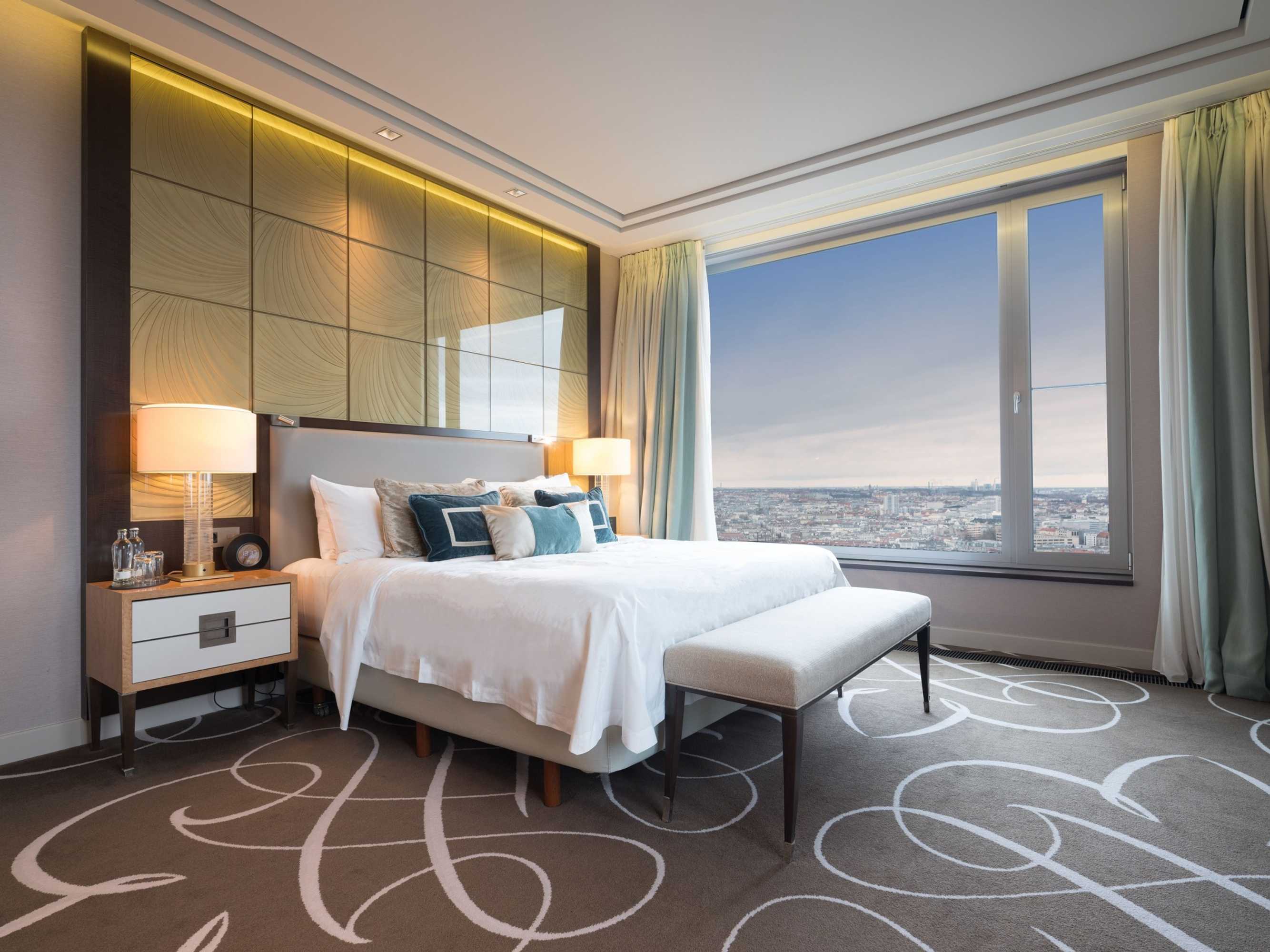 Gift card for Waldorf Astoria Berlin Gift card for Waldorf Astoria Berlin