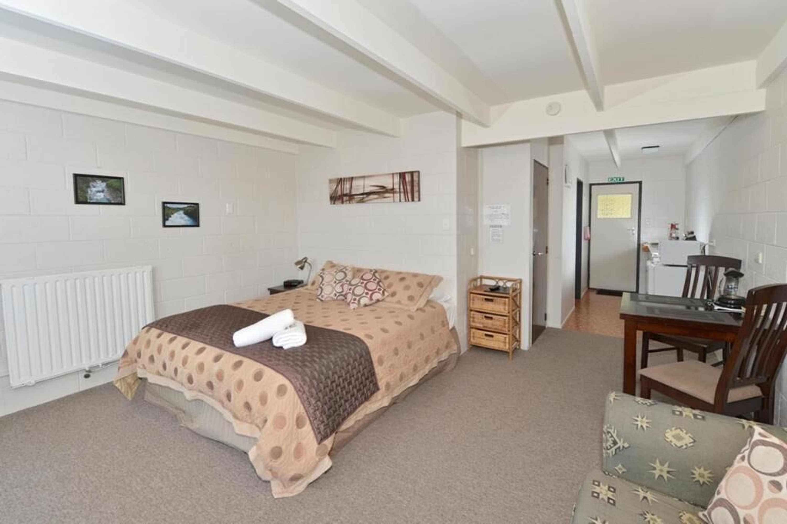 Gift card for Waterfalls Estate - Motel & Campground Gift card for Waterfalls Estate - Motel & Campground