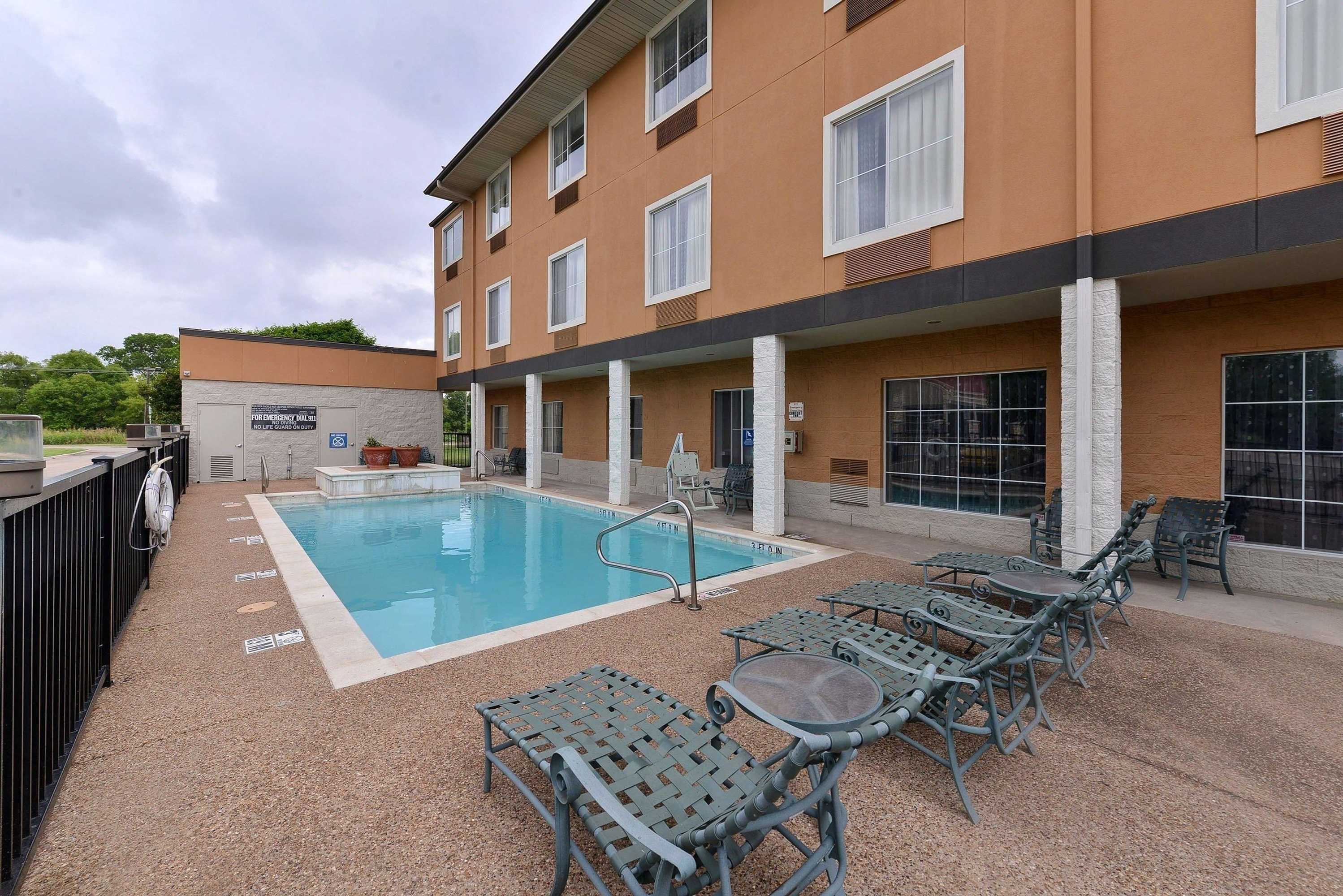 Gift card for Comfort Inn & Suites Frisco - Plano Gift card for Comfort Inn & Suites Frisco - Plano
