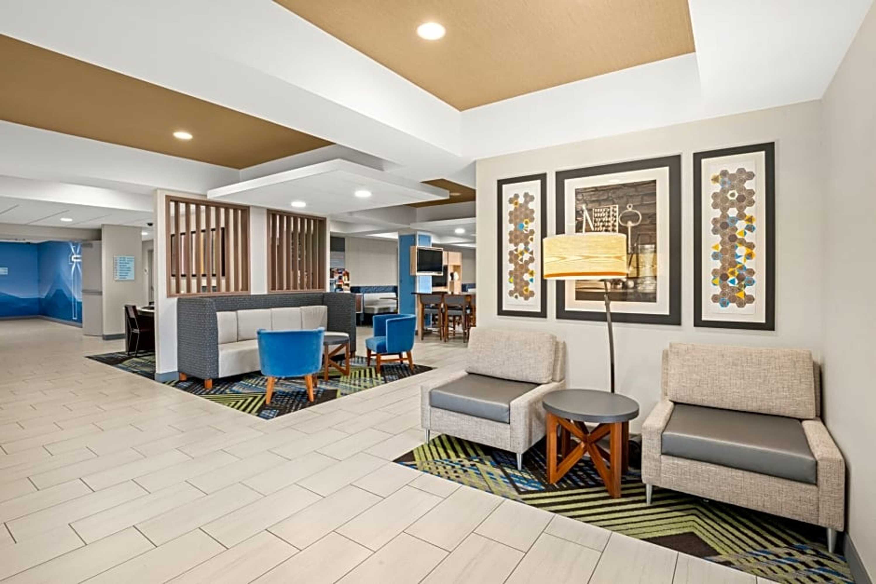 Gift card for Holiday Inn Express & Suites Marysville by Ihg Gift card for Holiday Inn Express & Suites Marysville by Ihg