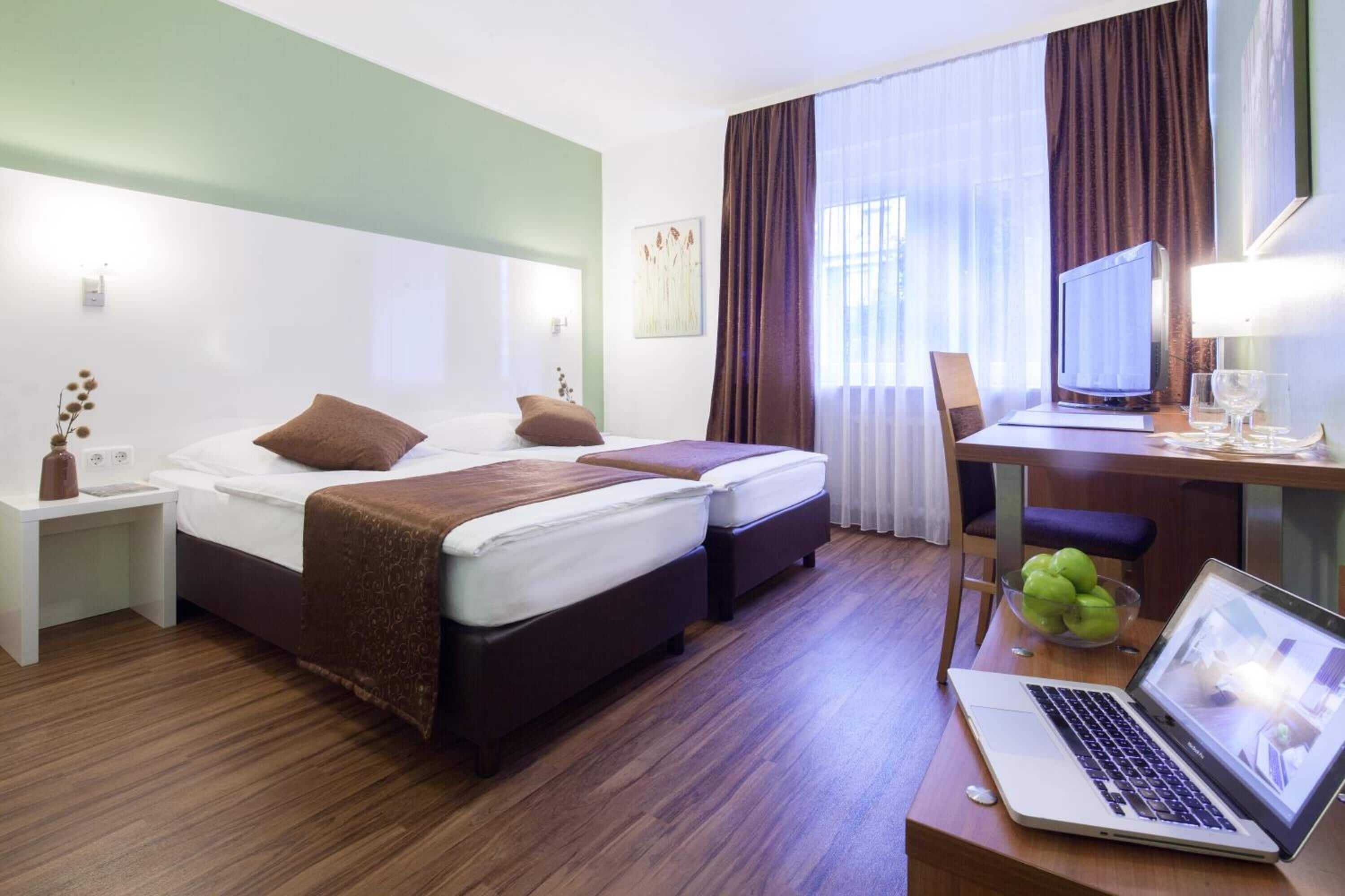 Gift card for Hotel Mondial