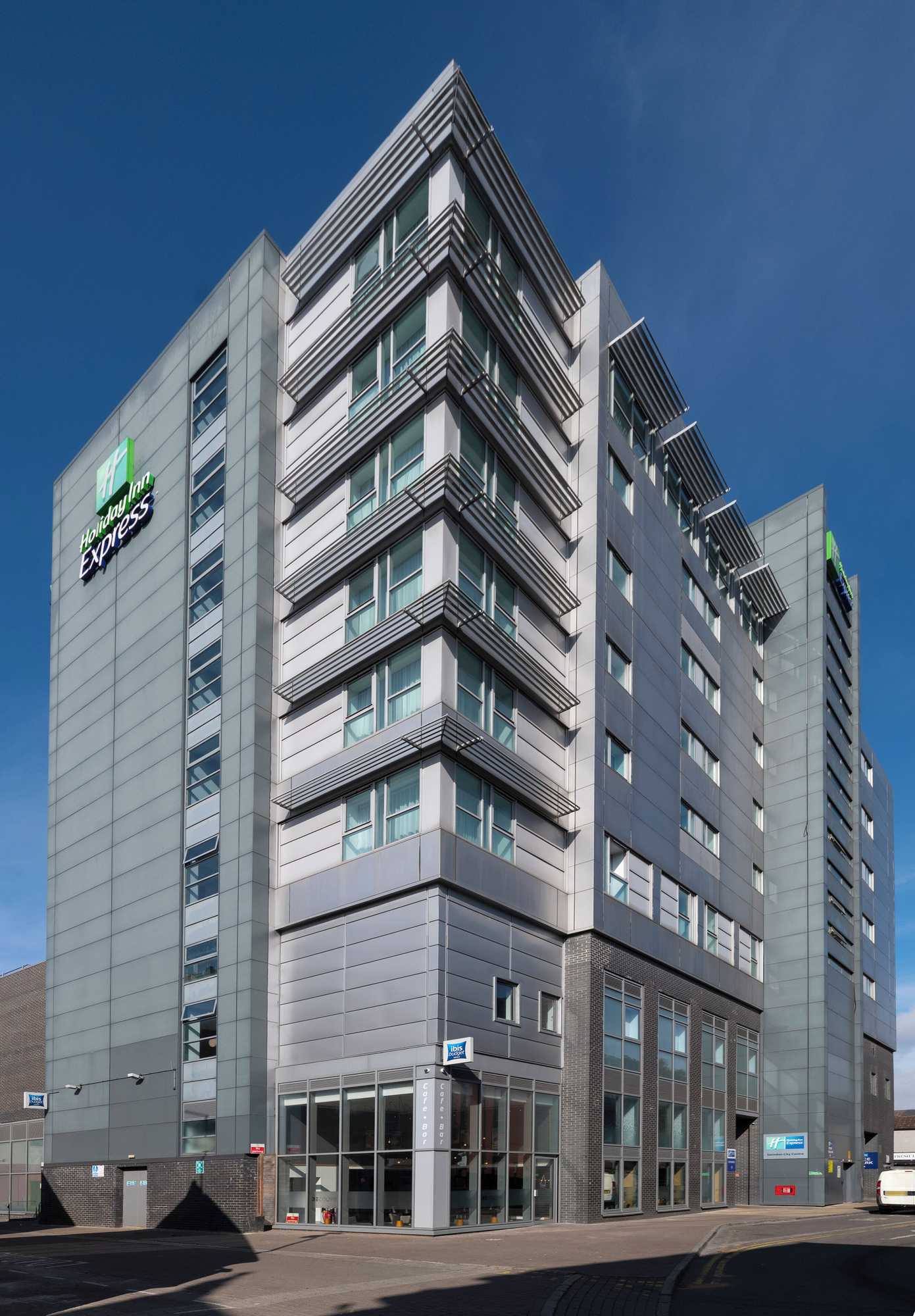Gift card for Holiday Inn Express Swindon City Centre by Ihg Gift card for Holiday Inn Express Swindon City Centre by Ihg