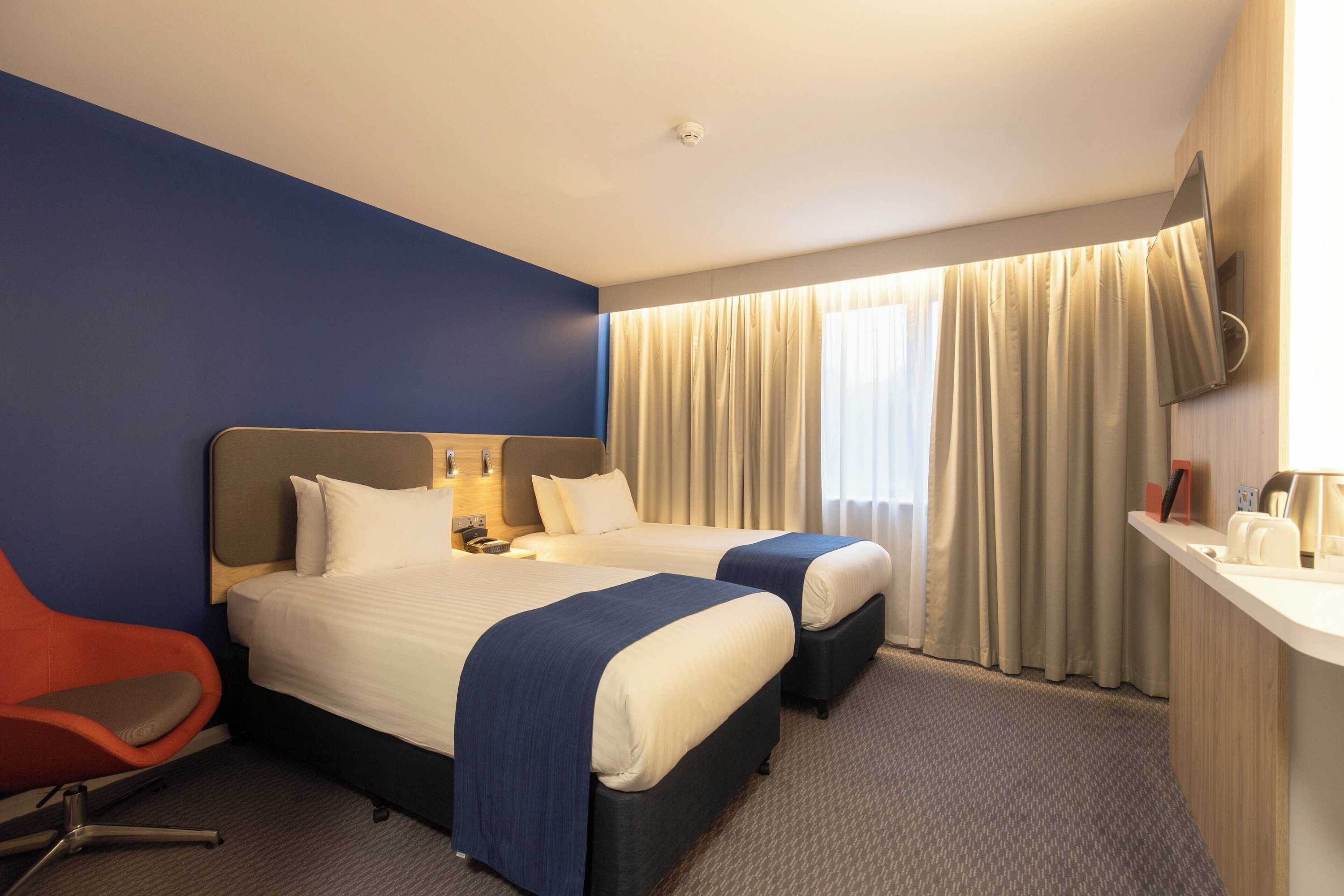 Gift card for Holiday Inn Express Poole by Ihg Gift card for Holiday Inn Express Poole by Ihg