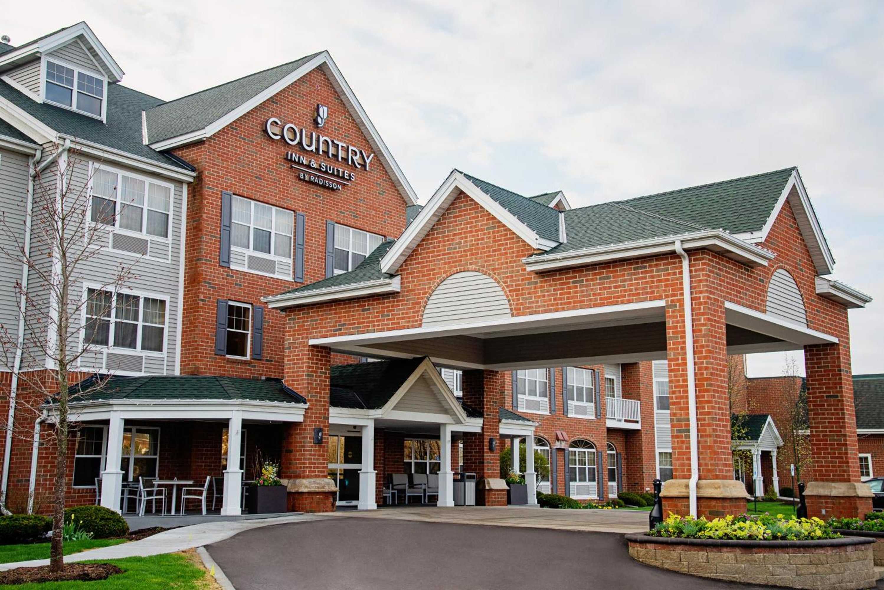 Gift card for Country Inn & Suites by Radisson, Milwaukee West Brookfield , WI