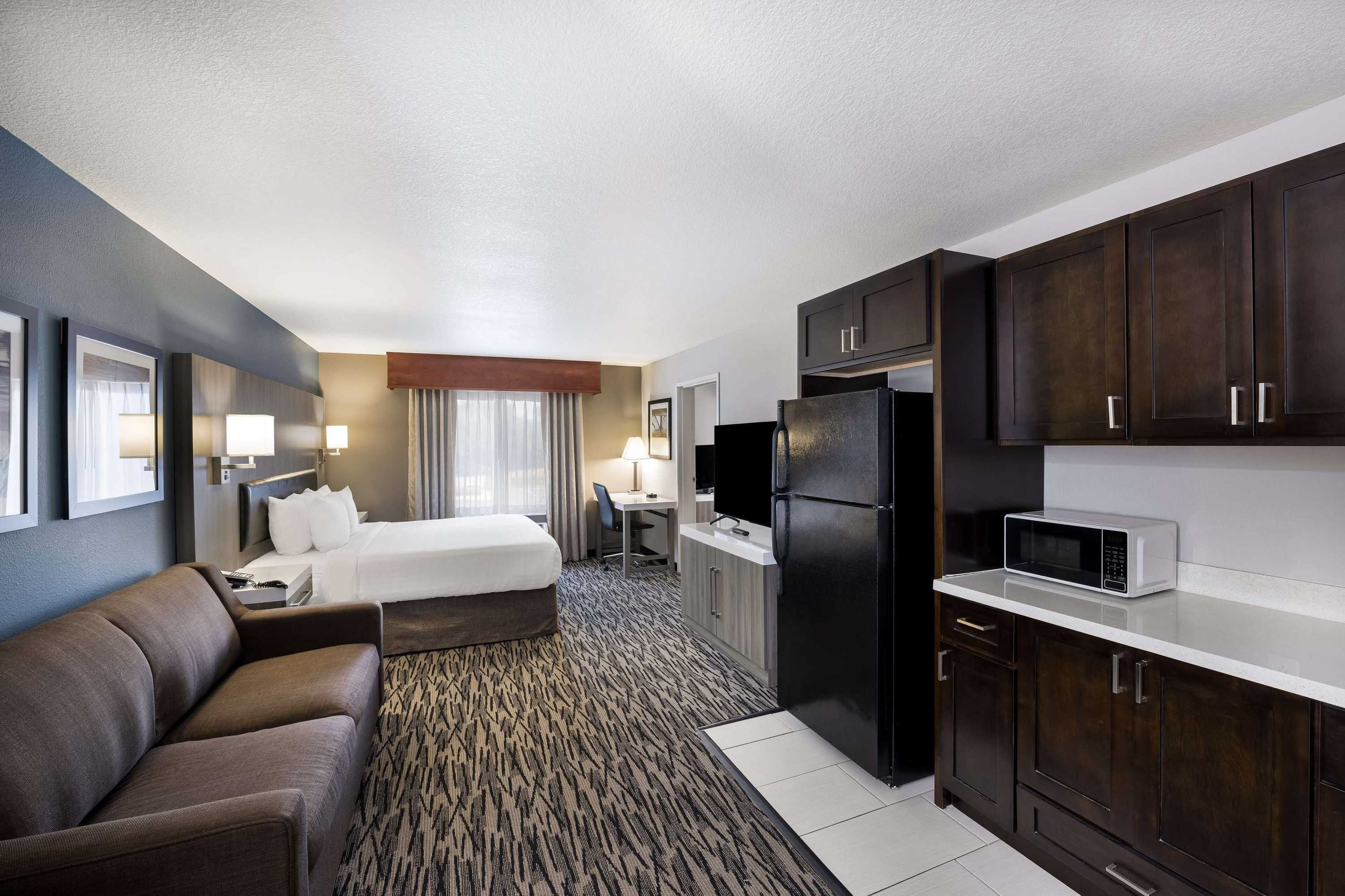 Gift card for Best Western Plus Mountain View Auburn Inn Gift card for Best Western Plus Mountain View Auburn Inn