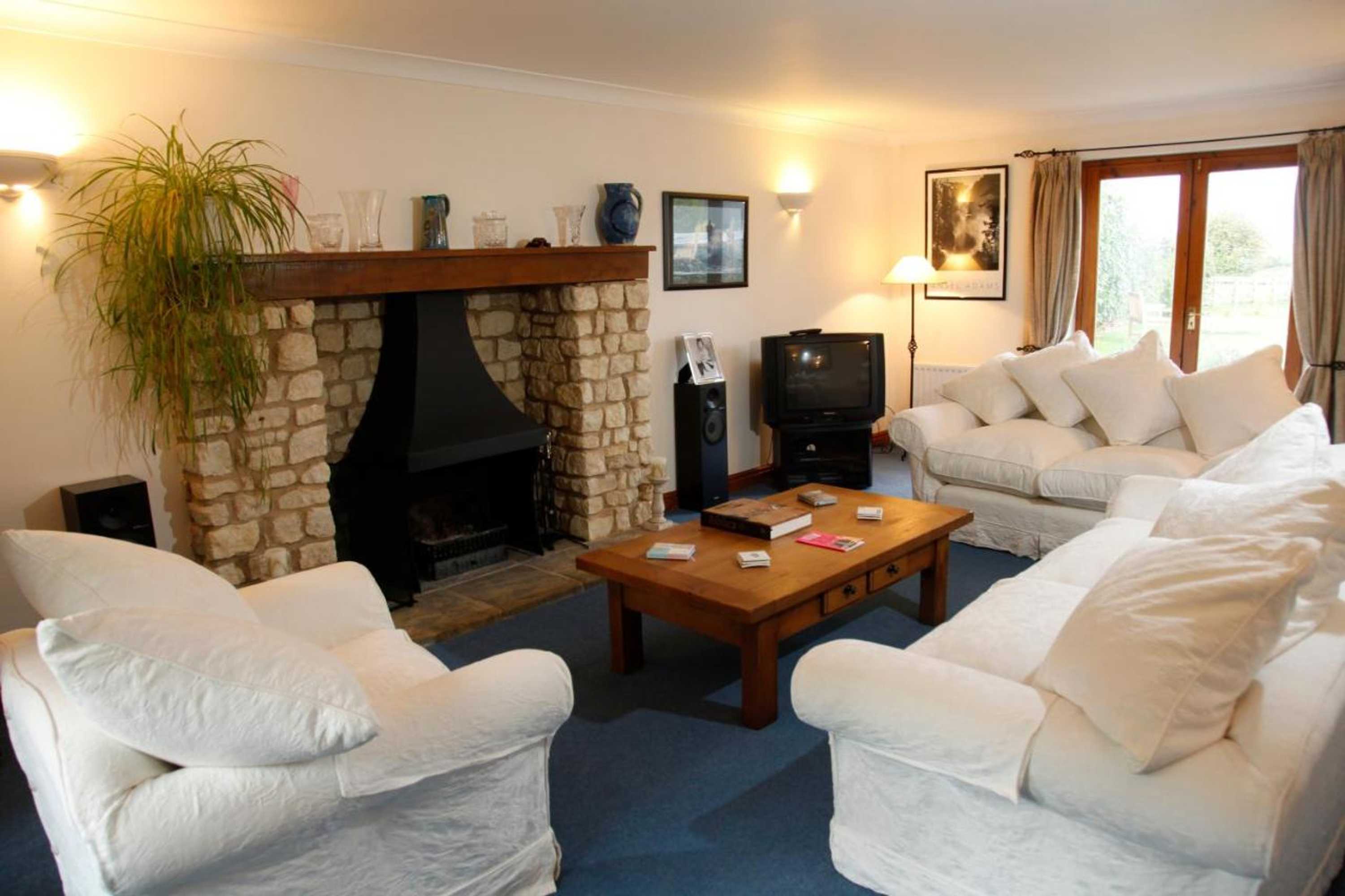 Gift card for Two Hoots Bed And Breakfast