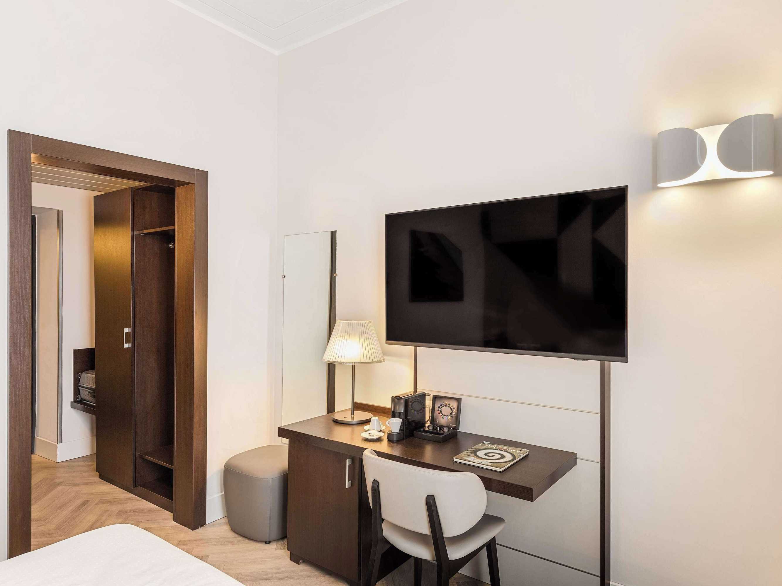 Gift card for Mercure Napoli Centro Angioino Gift card for Mercure Napoli Centro Angioino