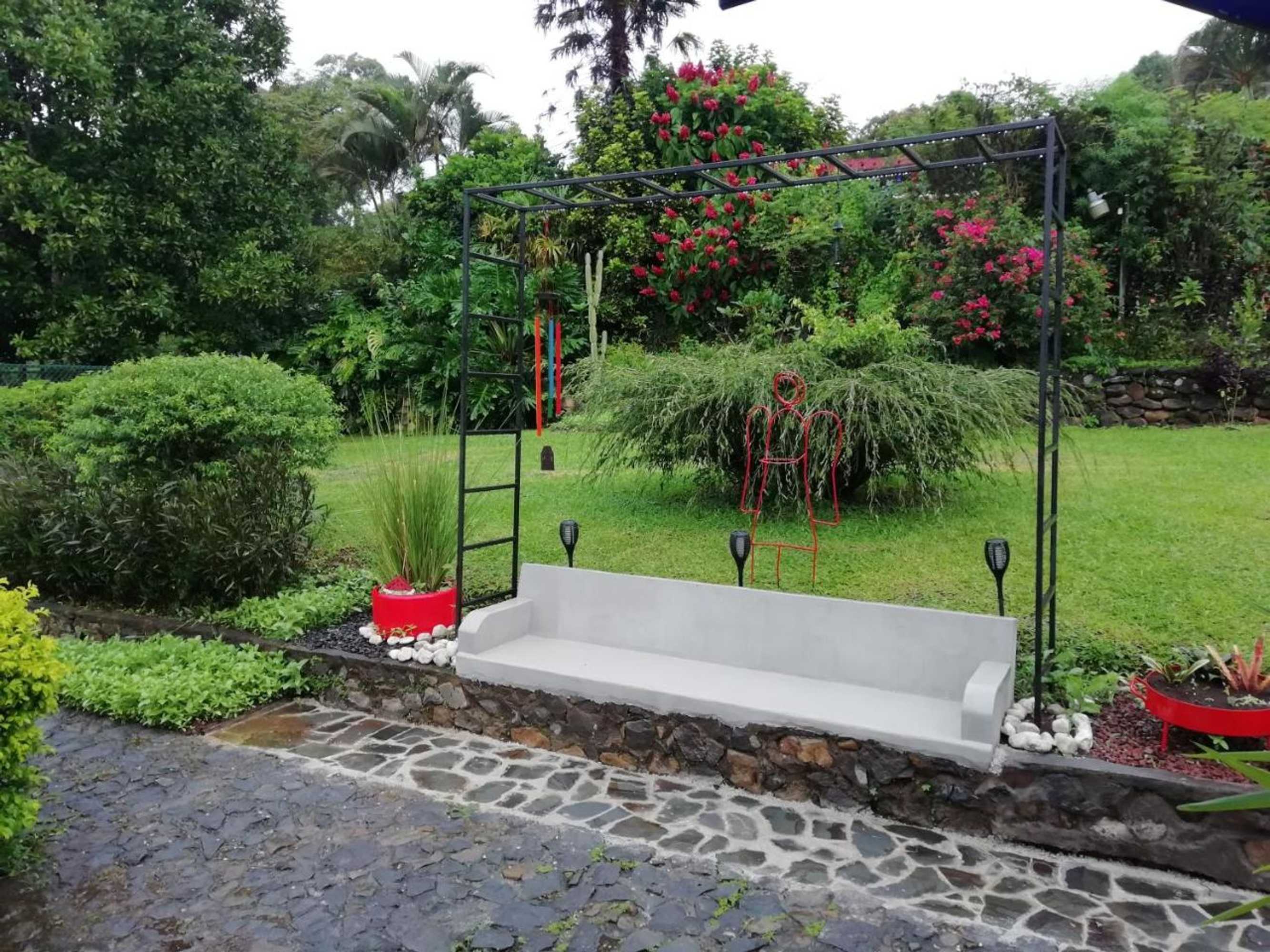 Gift card for The House of Hummingbird