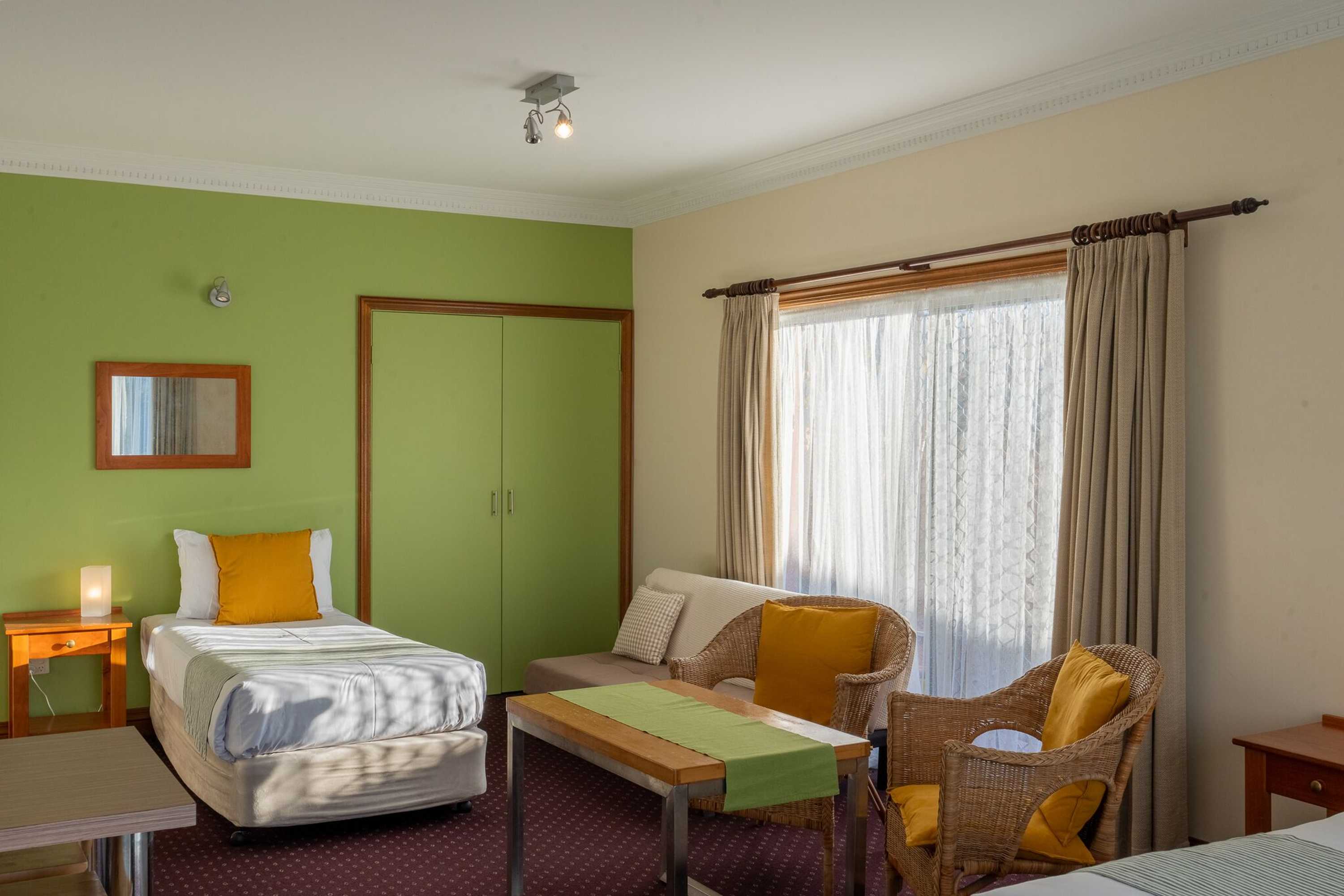 Gift card for The Henry Parkes Motel Tenterfield Gift card for The Henry Parkes Motel Tenterfield