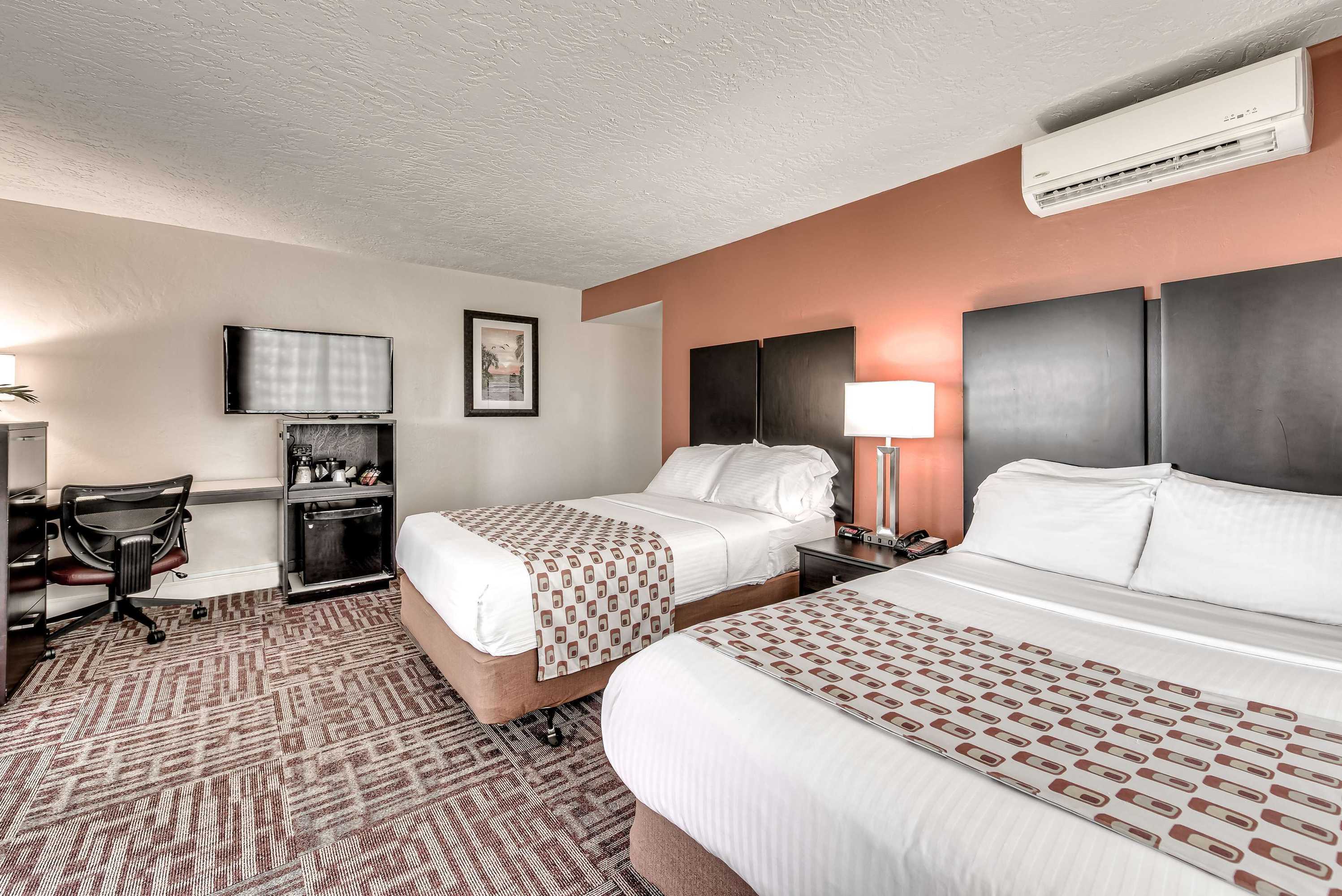 Gift card for Inn of Naples, Tapestry Collection by Hilton