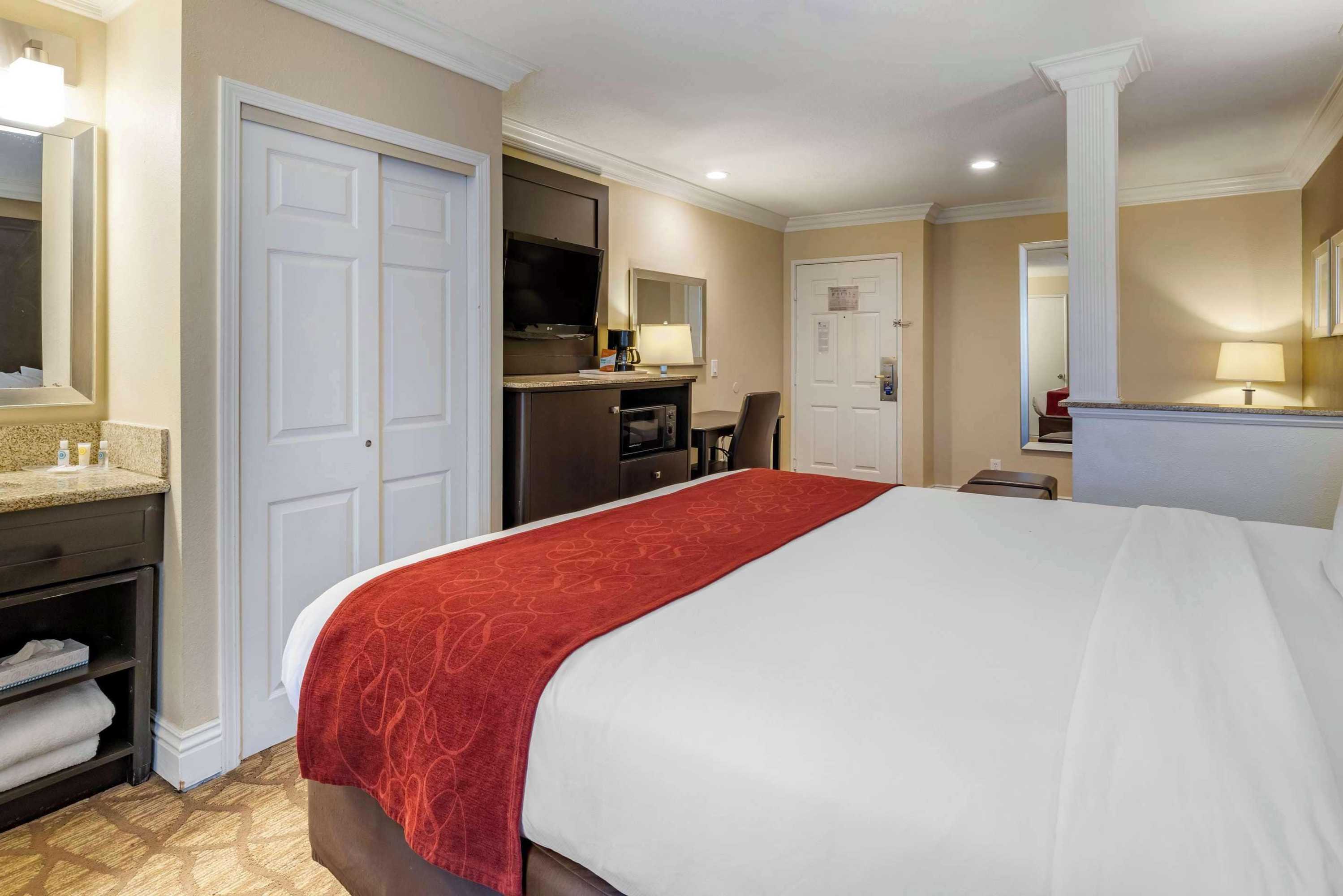 Gift card for Comfort Suites San Clemente Beach Gift card for Comfort Suites San Clemente Beach