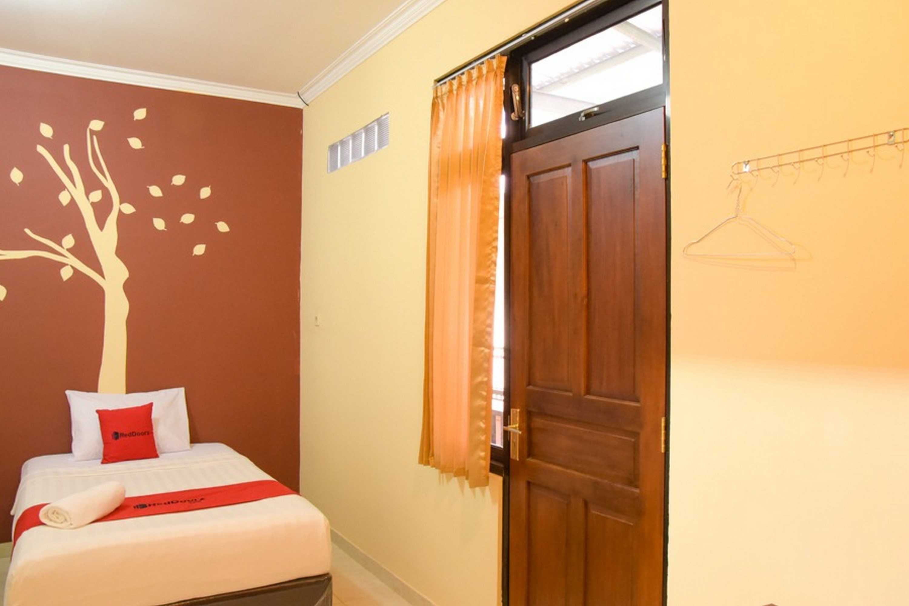 Gift card for Reddoorz Near Terminal A Adisucipto Airport Gift card for Reddoorz Near Terminal A Adisucipto Airport