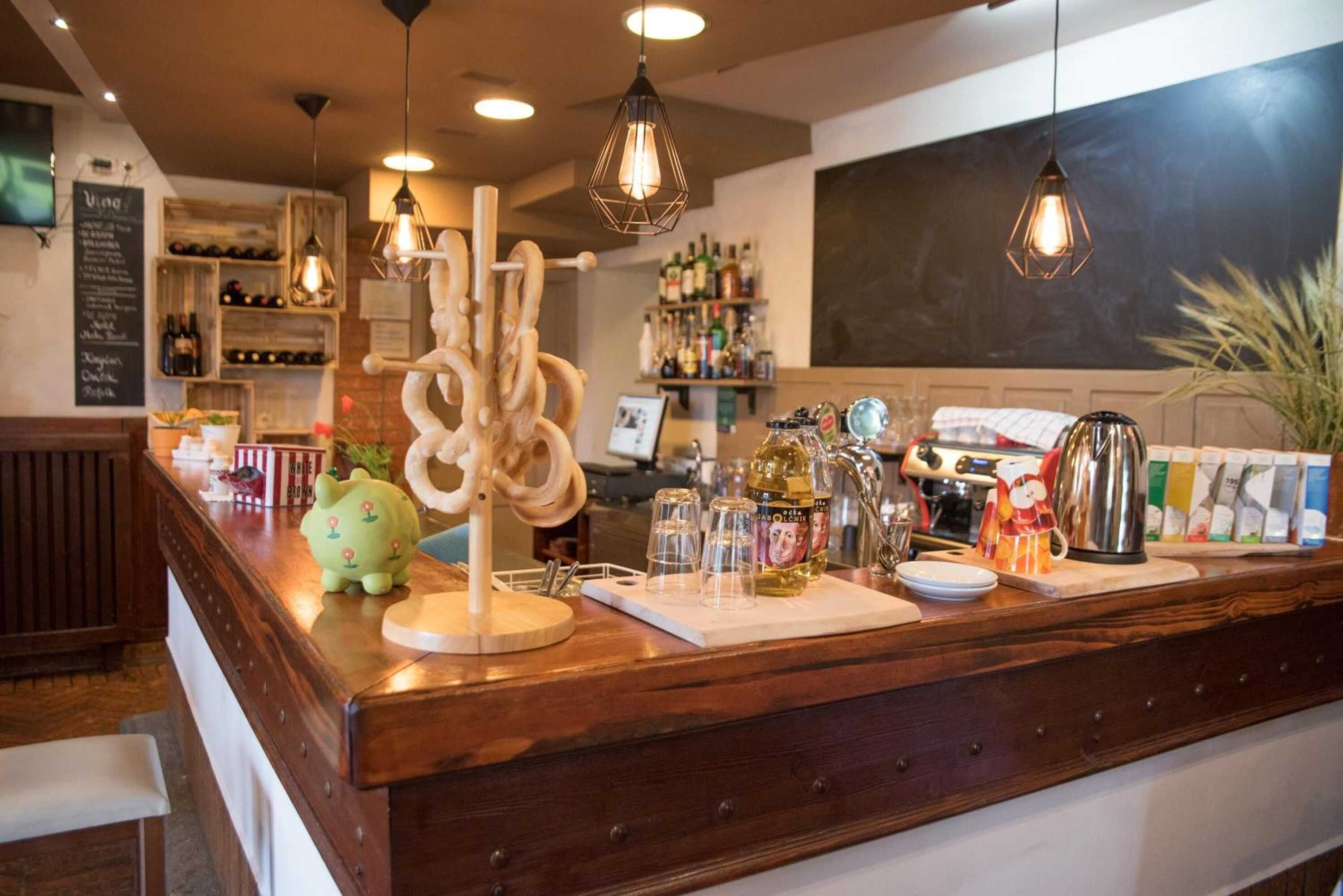 Gift card for Bed & Breakfast Dvorec - Beer Fountain & Galerija Okusov