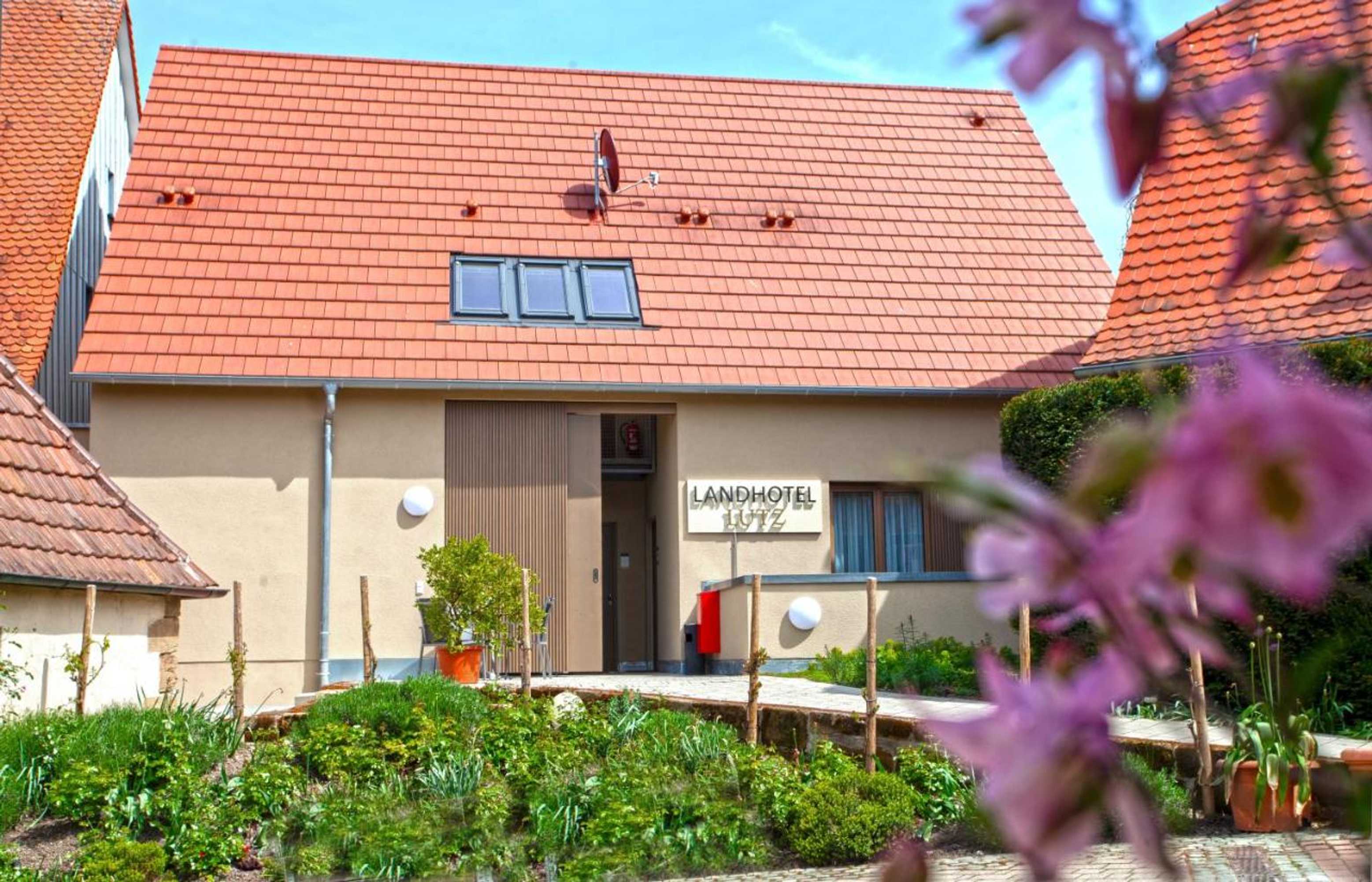 Gift card for Weingut, Weinstube Und Gästehaus Lutz